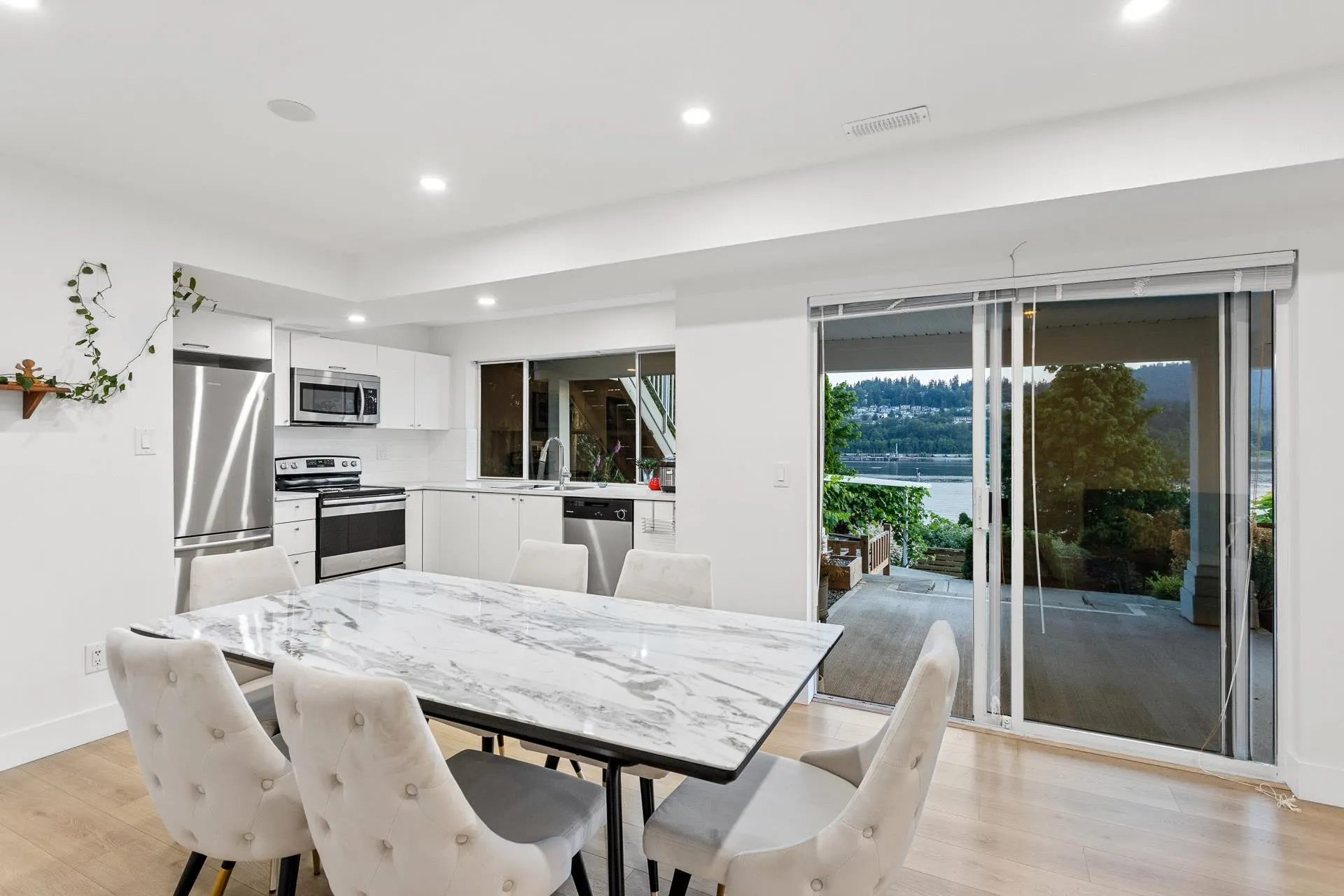 1122 Ioco Road