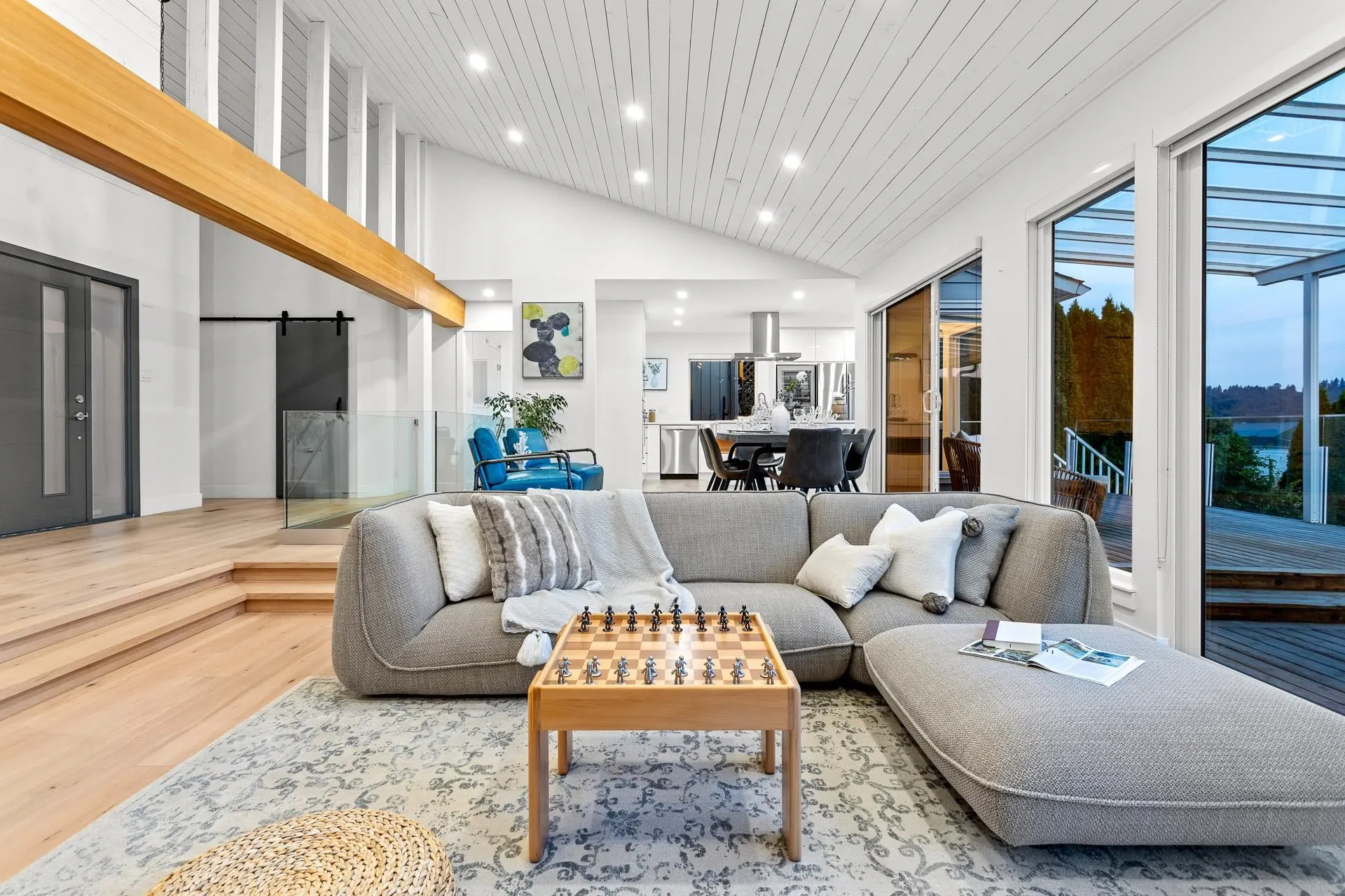 1122 Ioco Road
