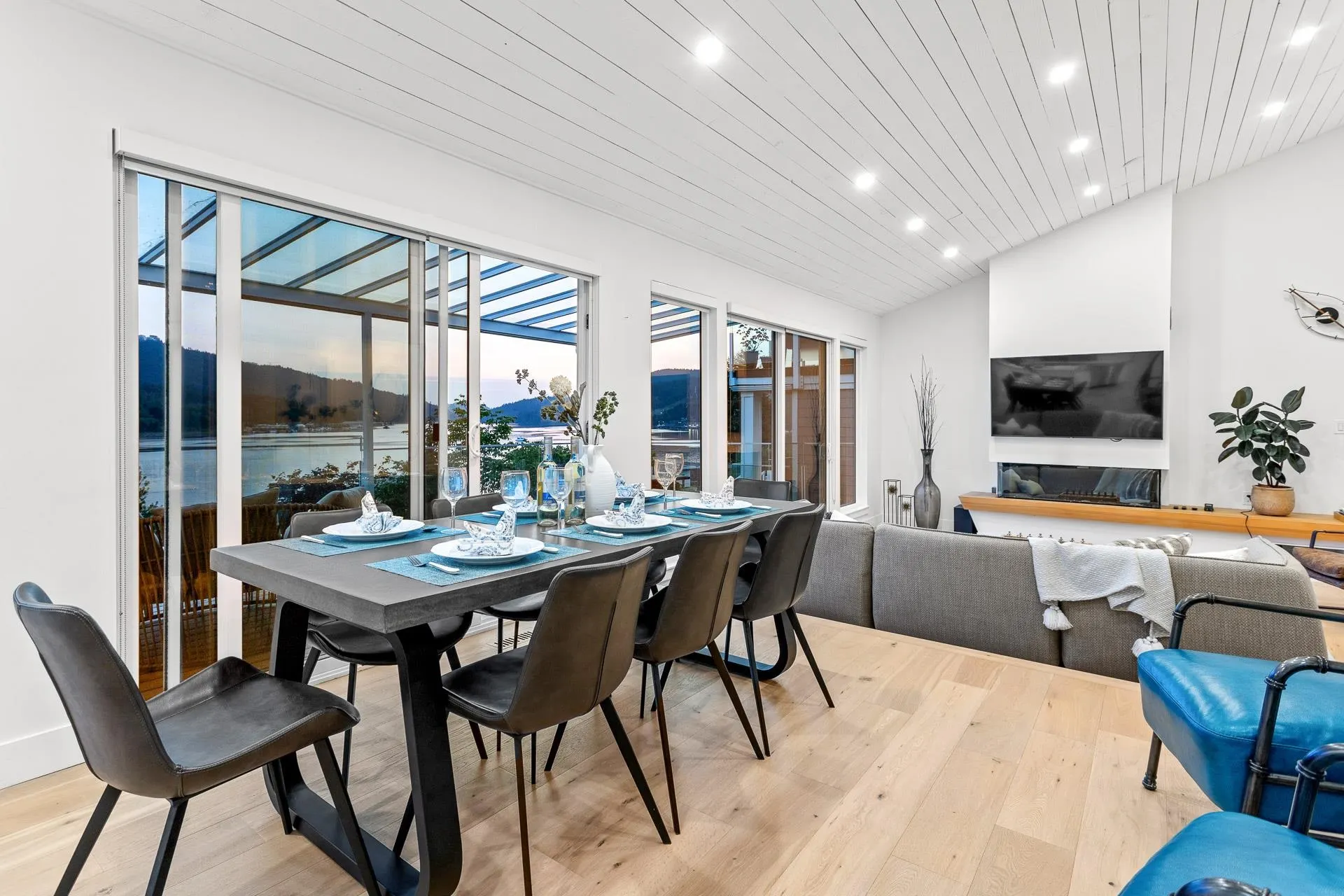 1122 Ioco Road