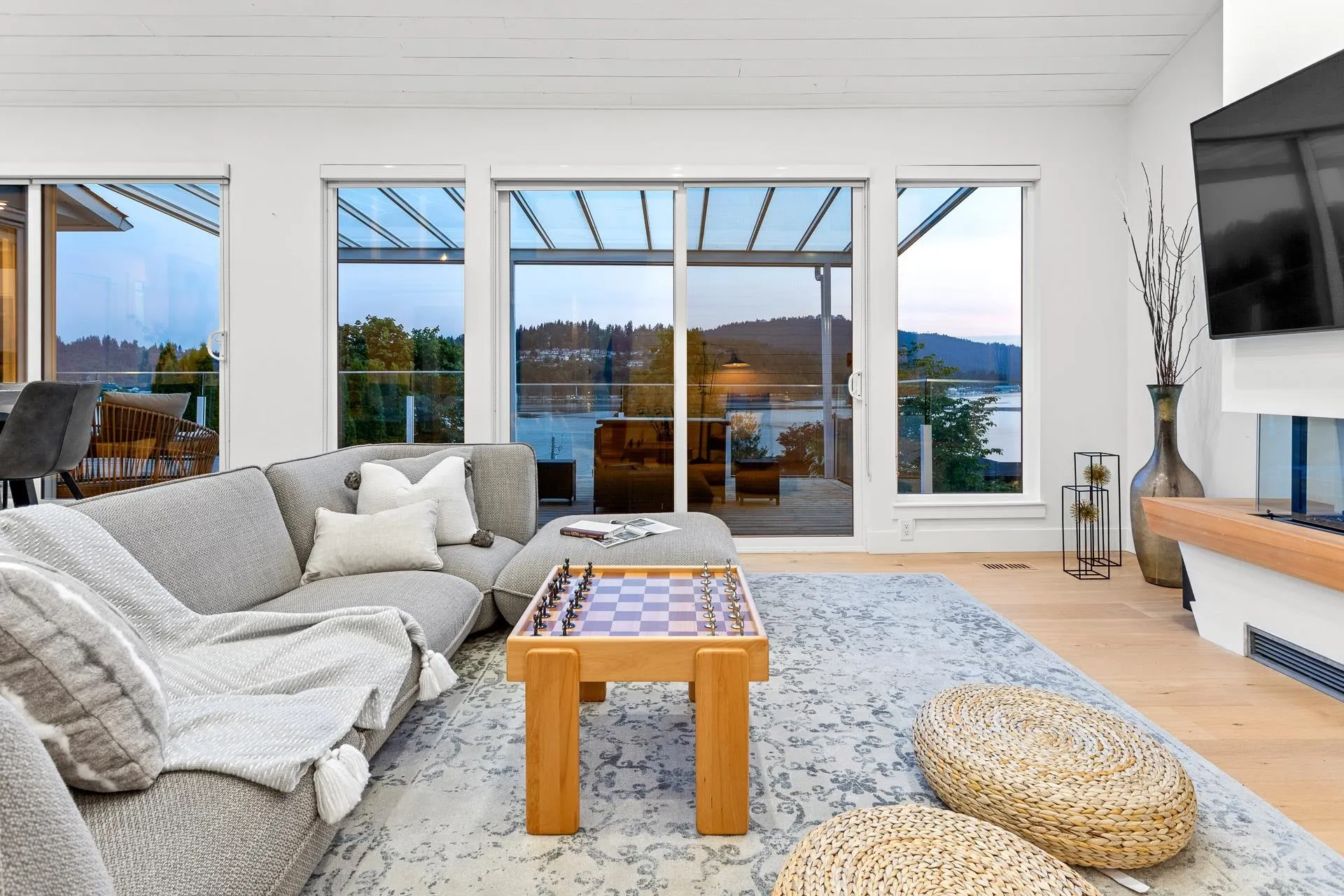 1122 Ioco Road
