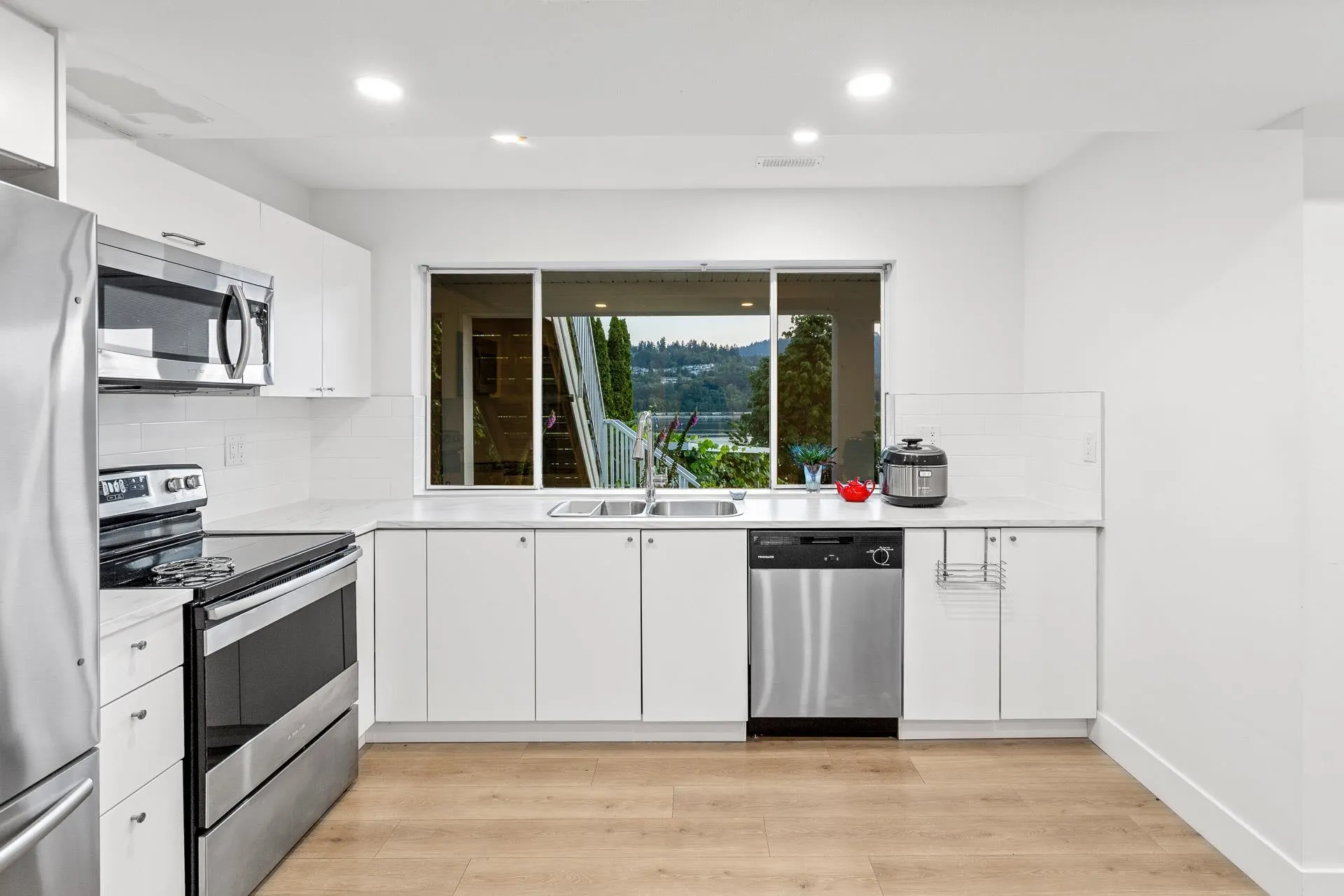 1122 Ioco Road