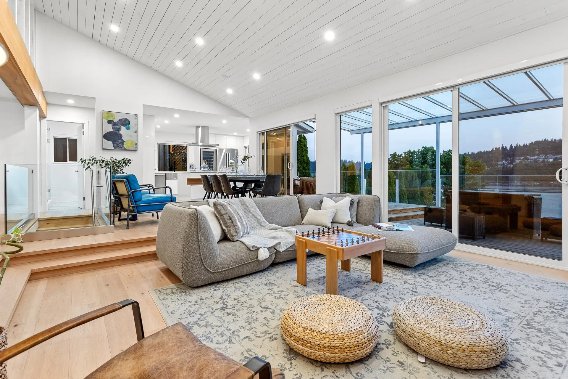 1122 Ioco Road