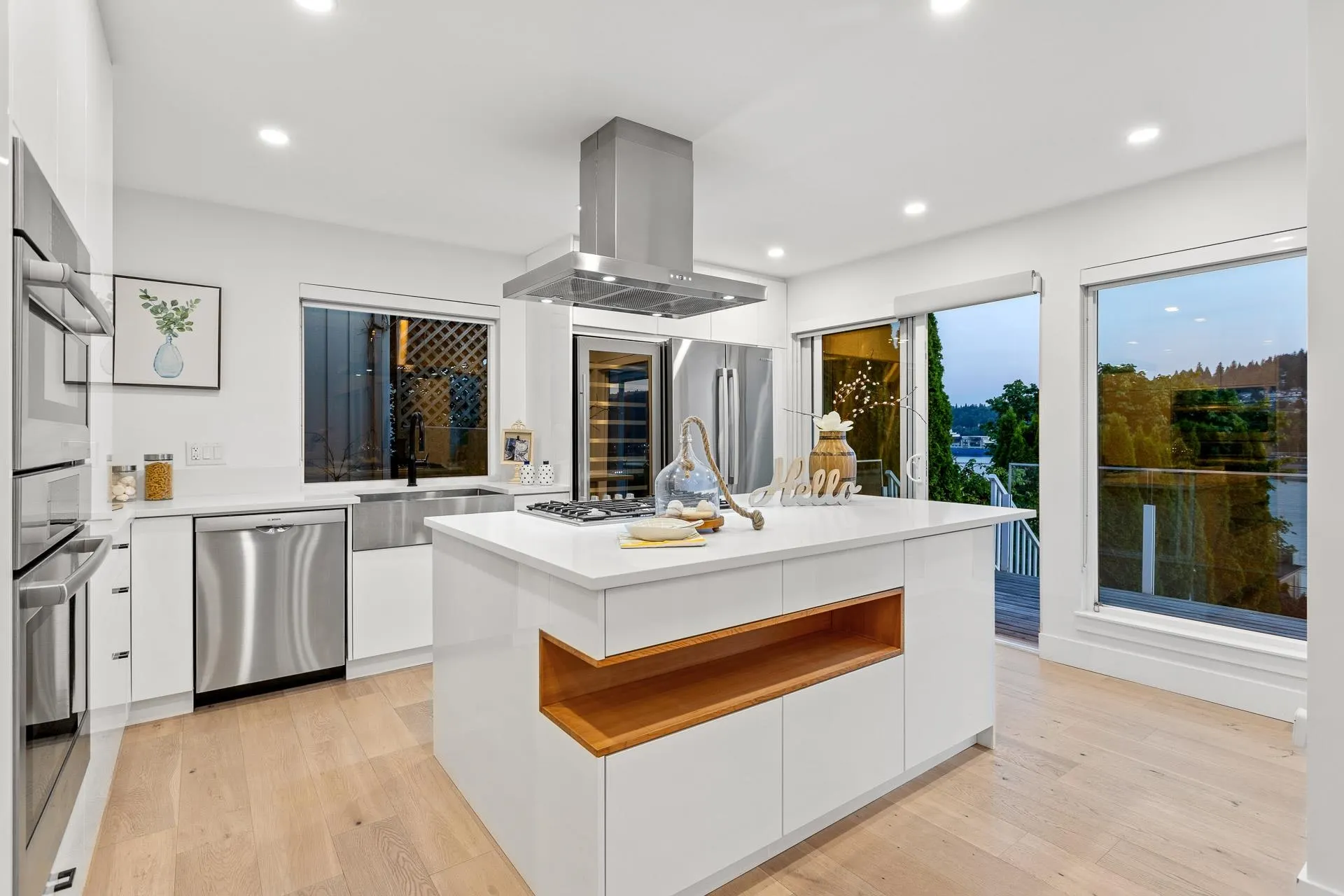 1122 Ioco Road