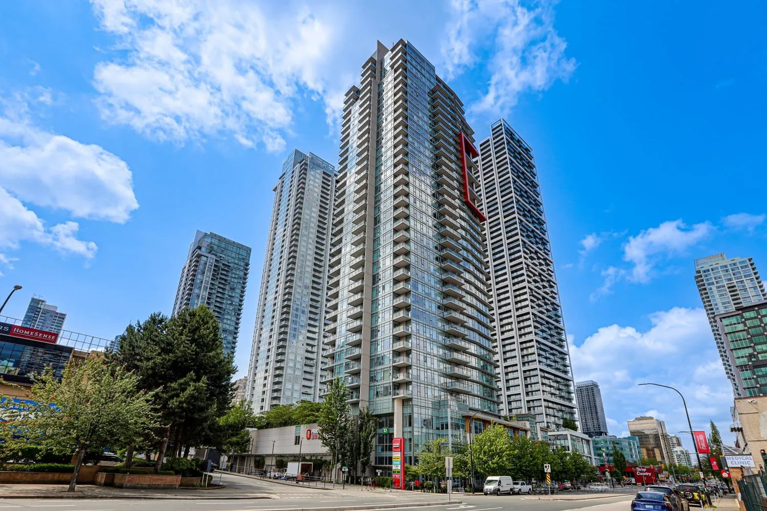 1710 4688 Kingsway