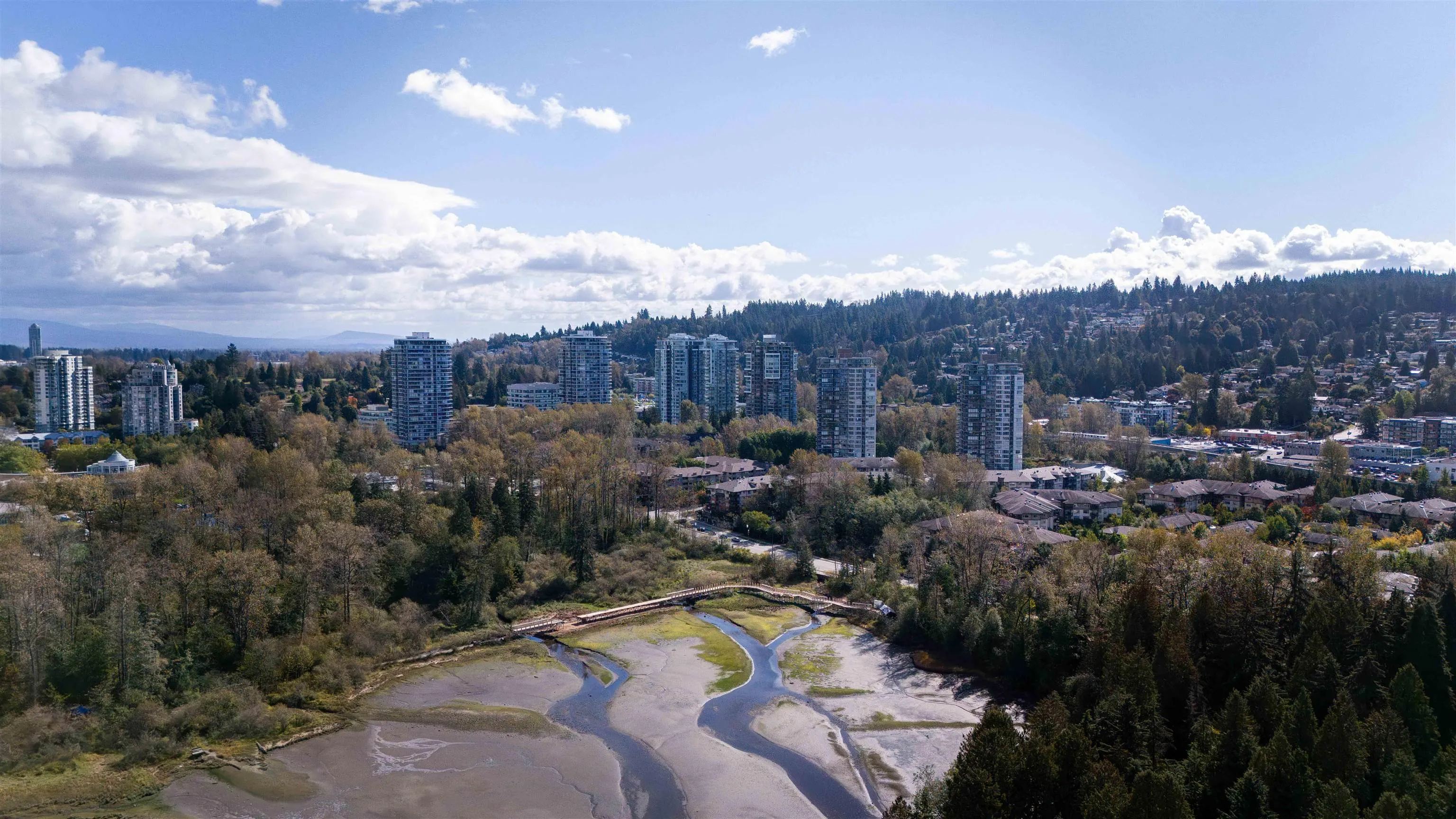 2602 400 Capilano Road