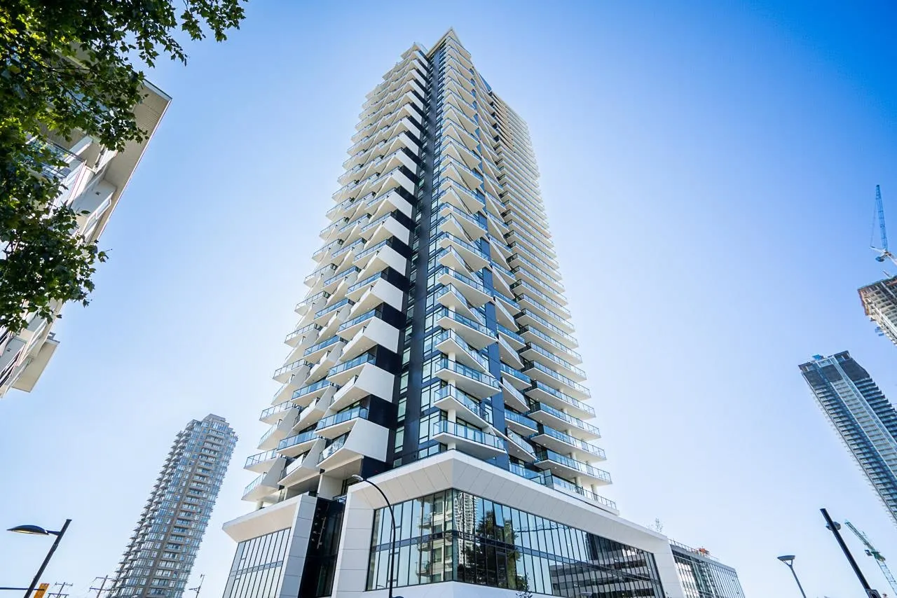 3110 2181 Madison Avenue