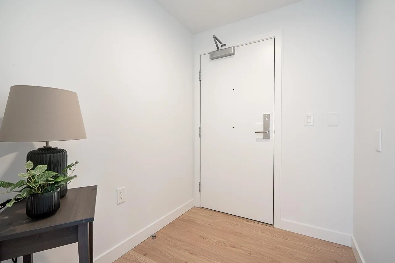 3110 2181 Madison Avenue