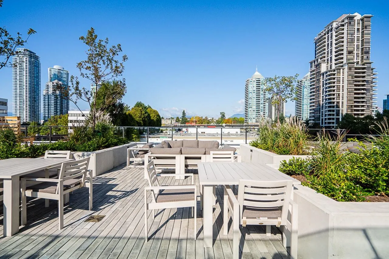 3110 2181 Madison Avenue