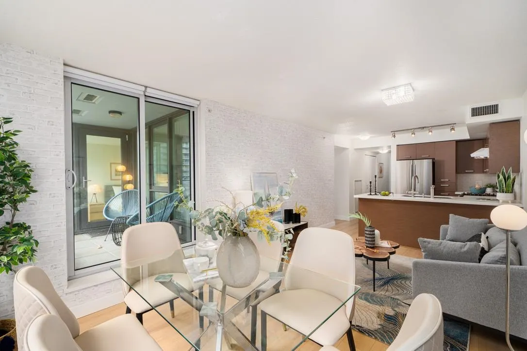 508 8033 Saba Road