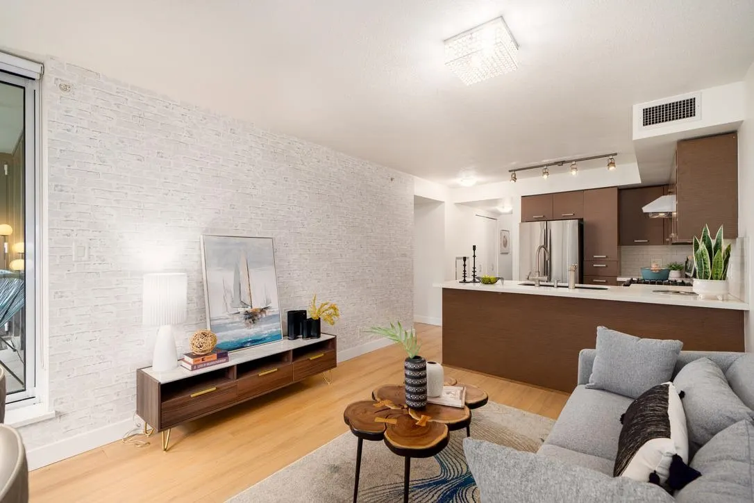 508 8033 Saba Road