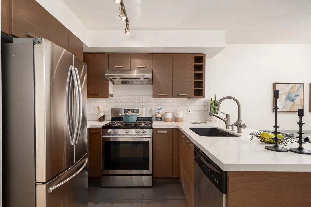 508 8033 Saba Road