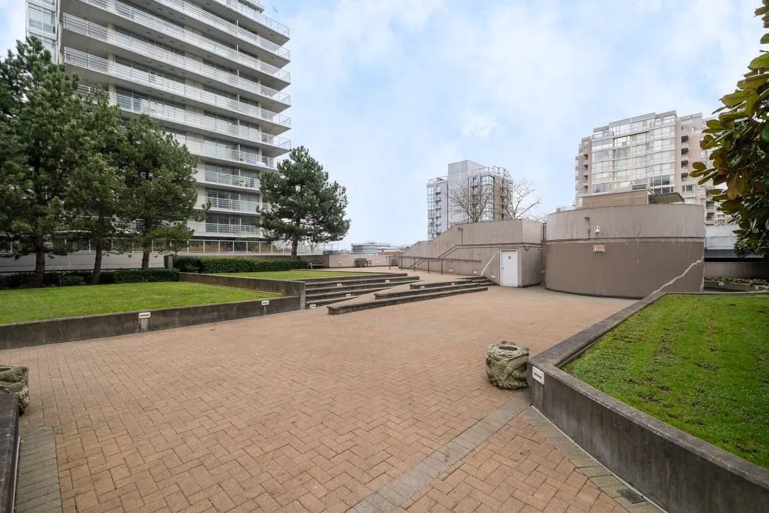 508 8033 Saba Road
