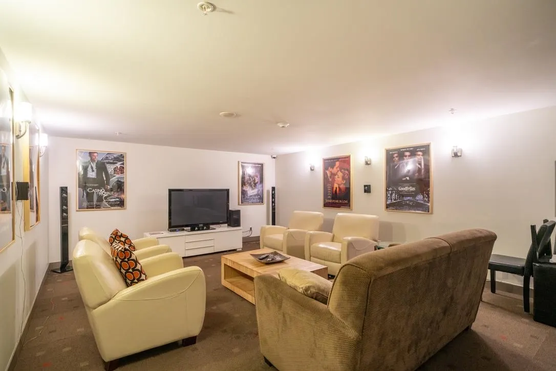 508 8033 Saba Road