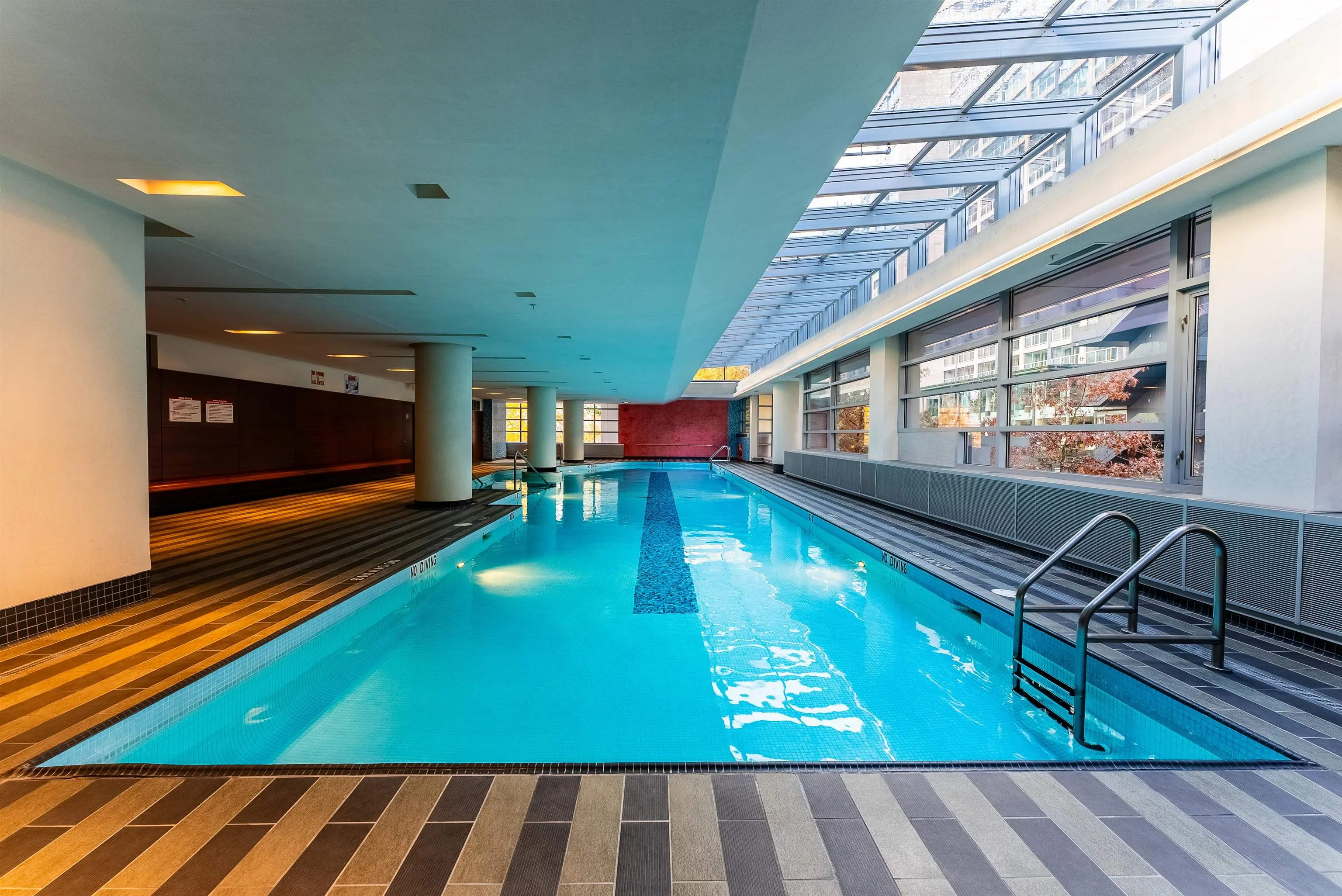 1402 1169 W Cordova Street