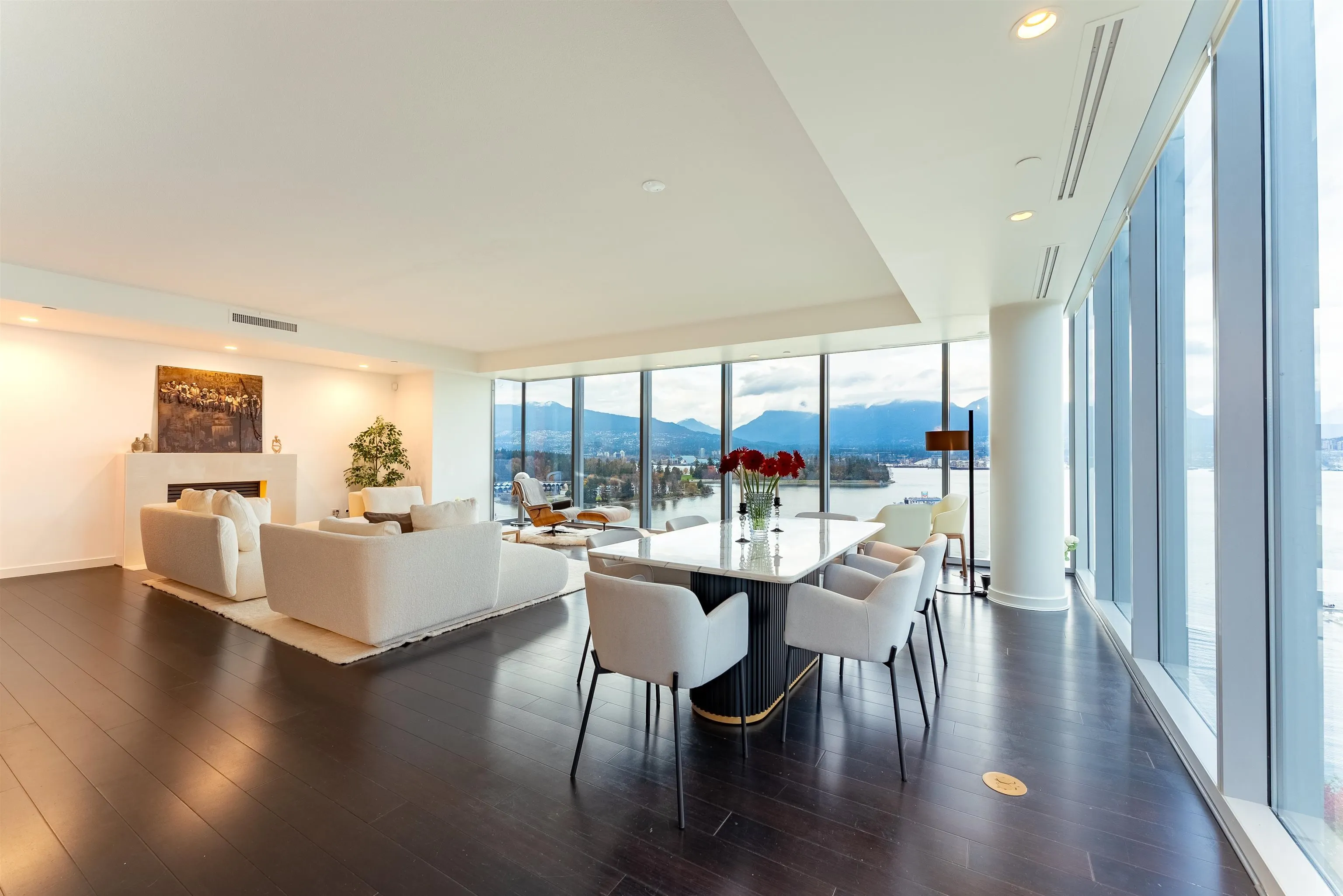 1402 1169 W Cordova Street