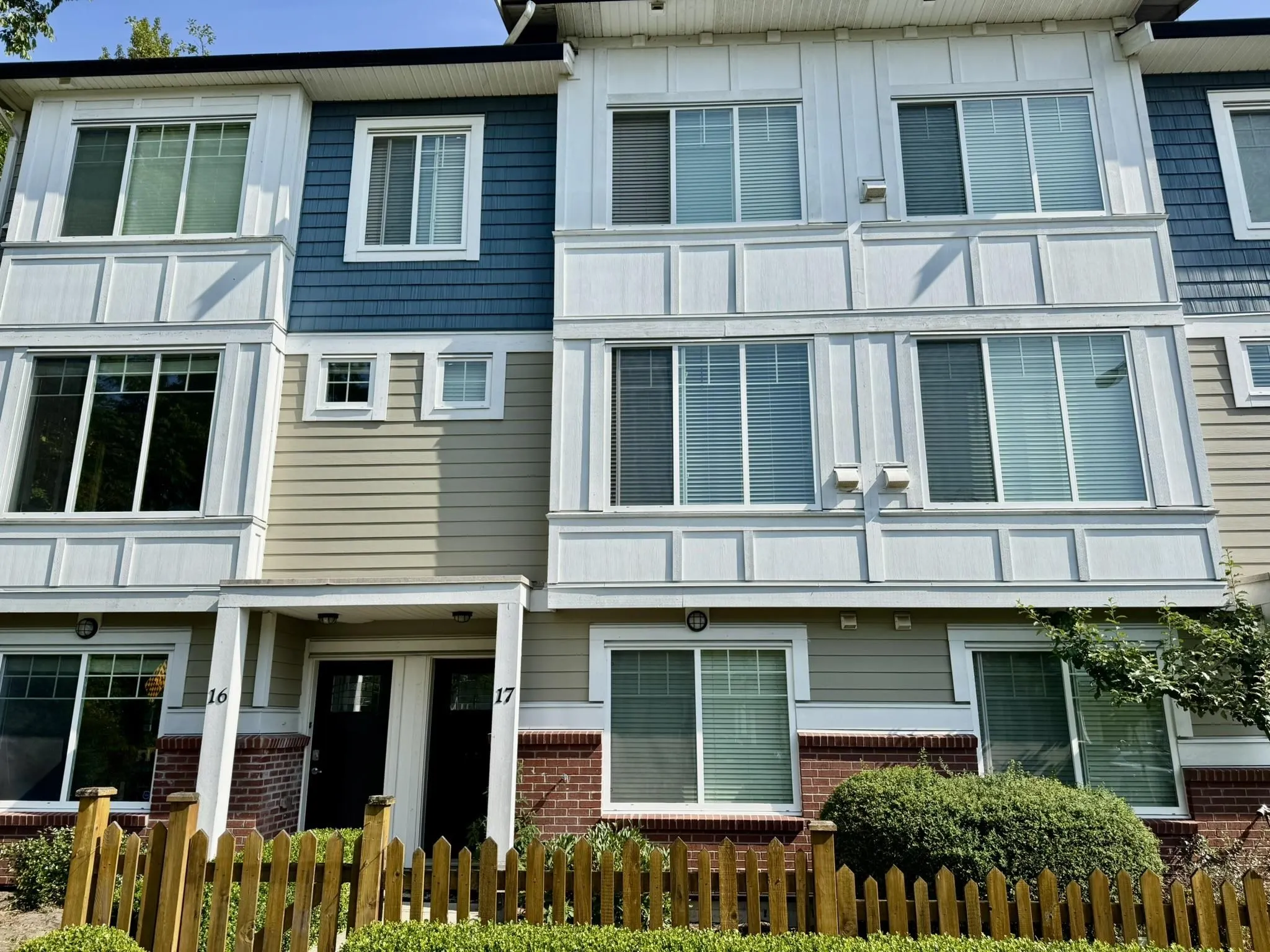17 8747 162 Street