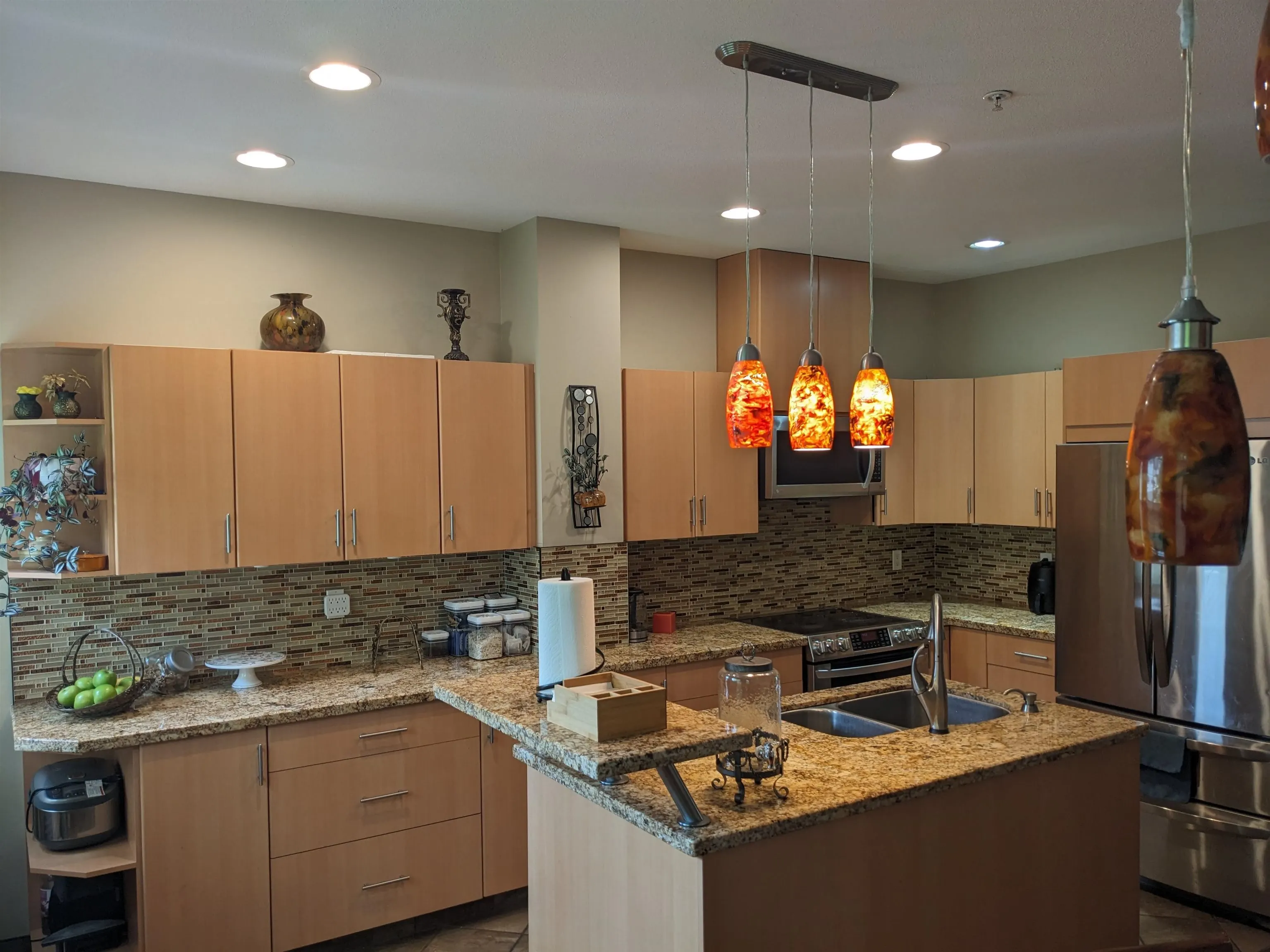 64 1055 Riverwood Gate
