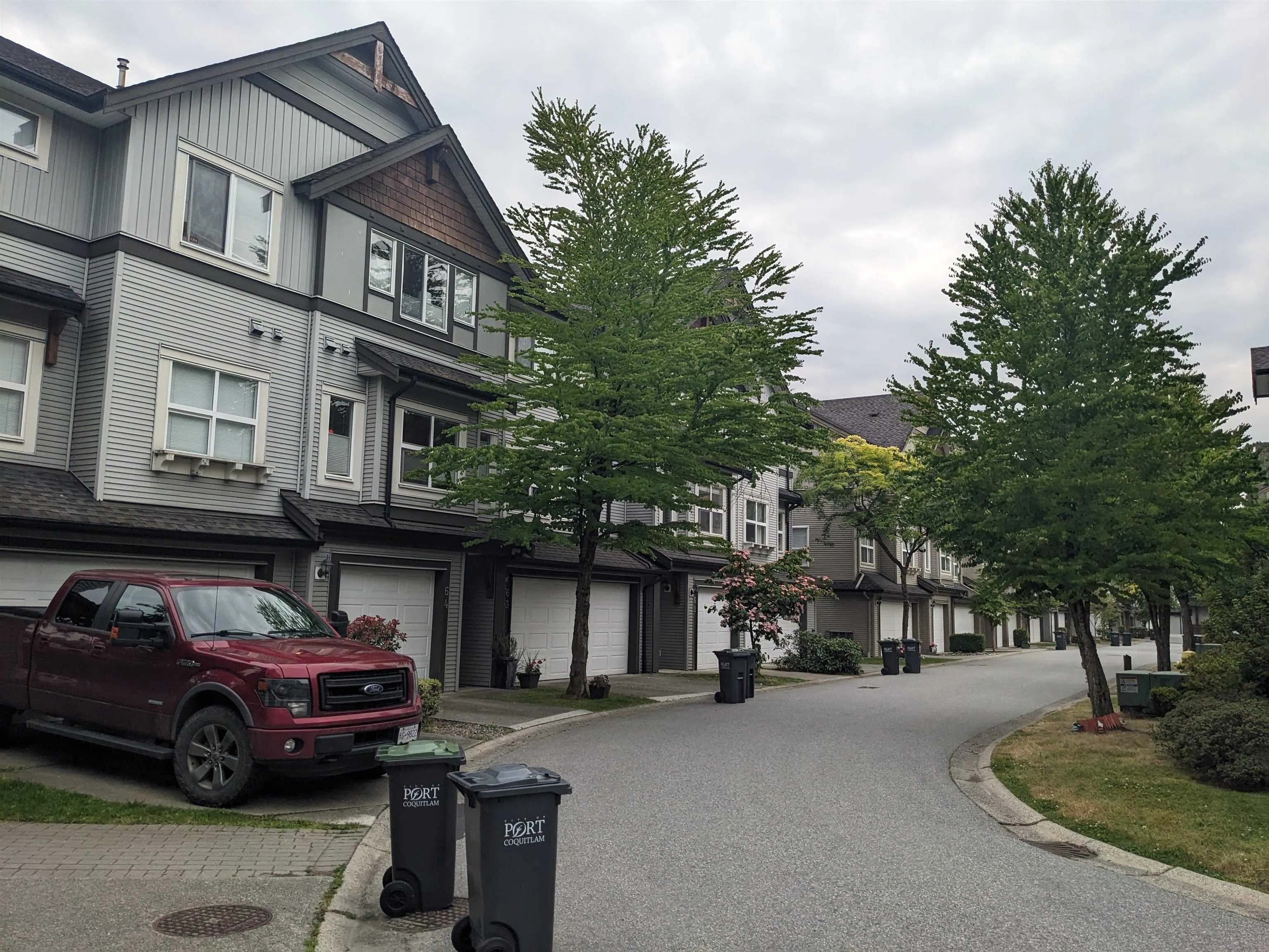 64 1055 Riverwood Gate
