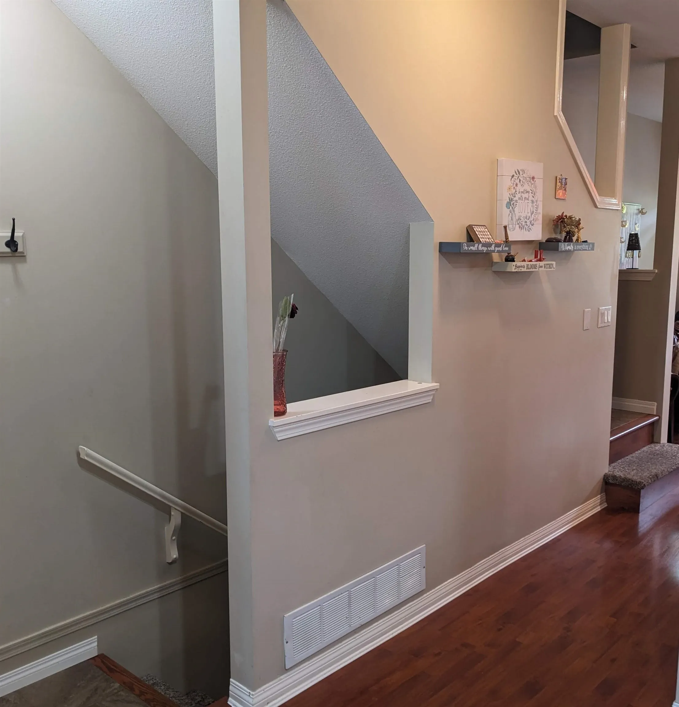 64 1055 Riverwood Gate