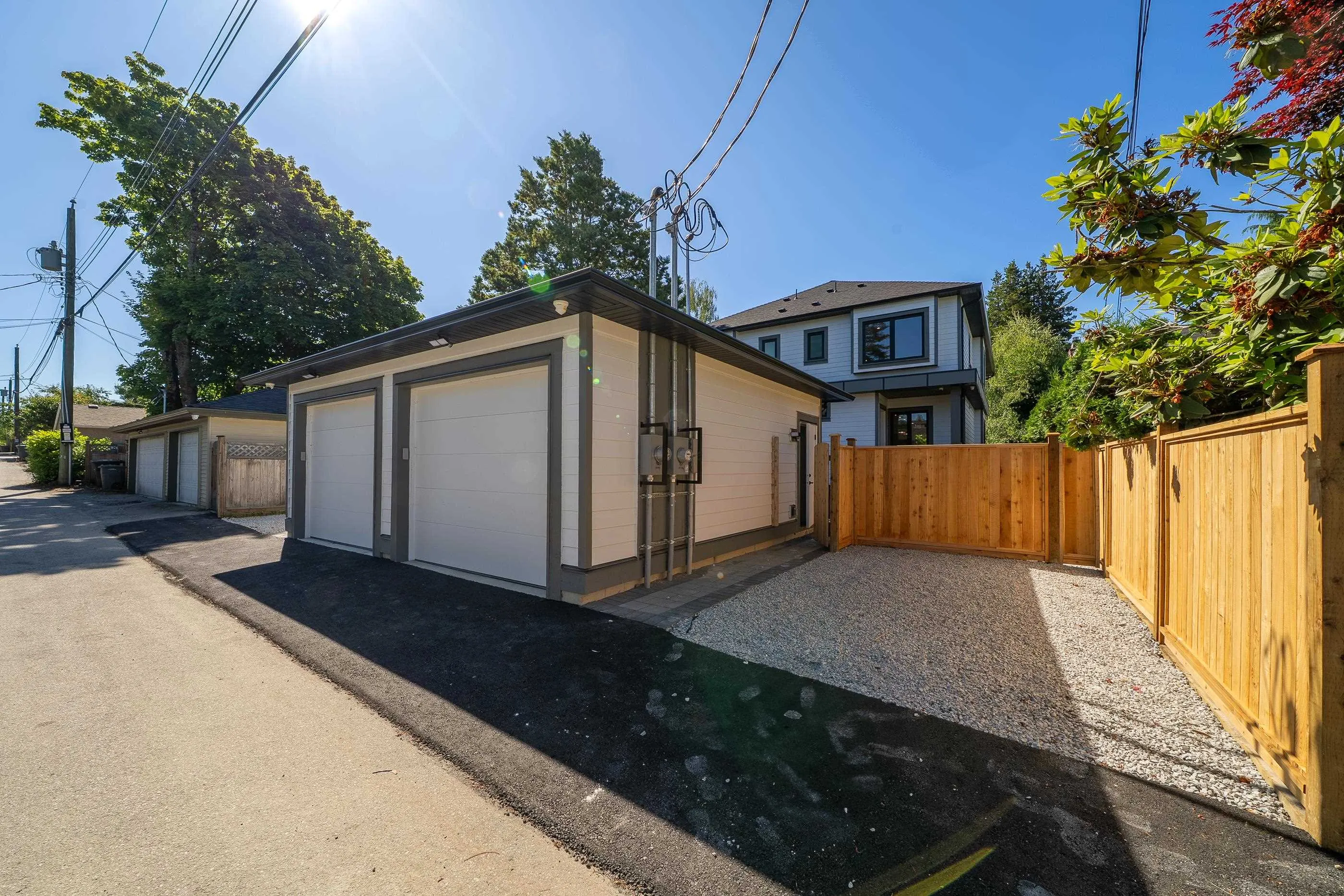 2835 W 31st Avenue