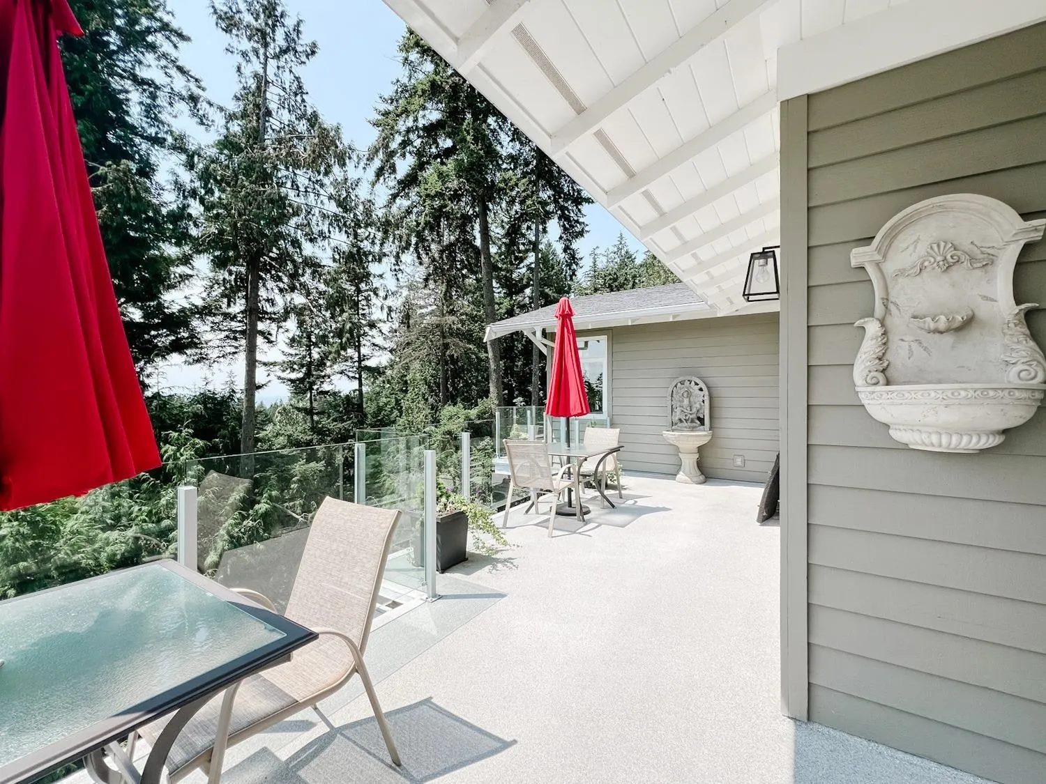 4633 Headland Drive