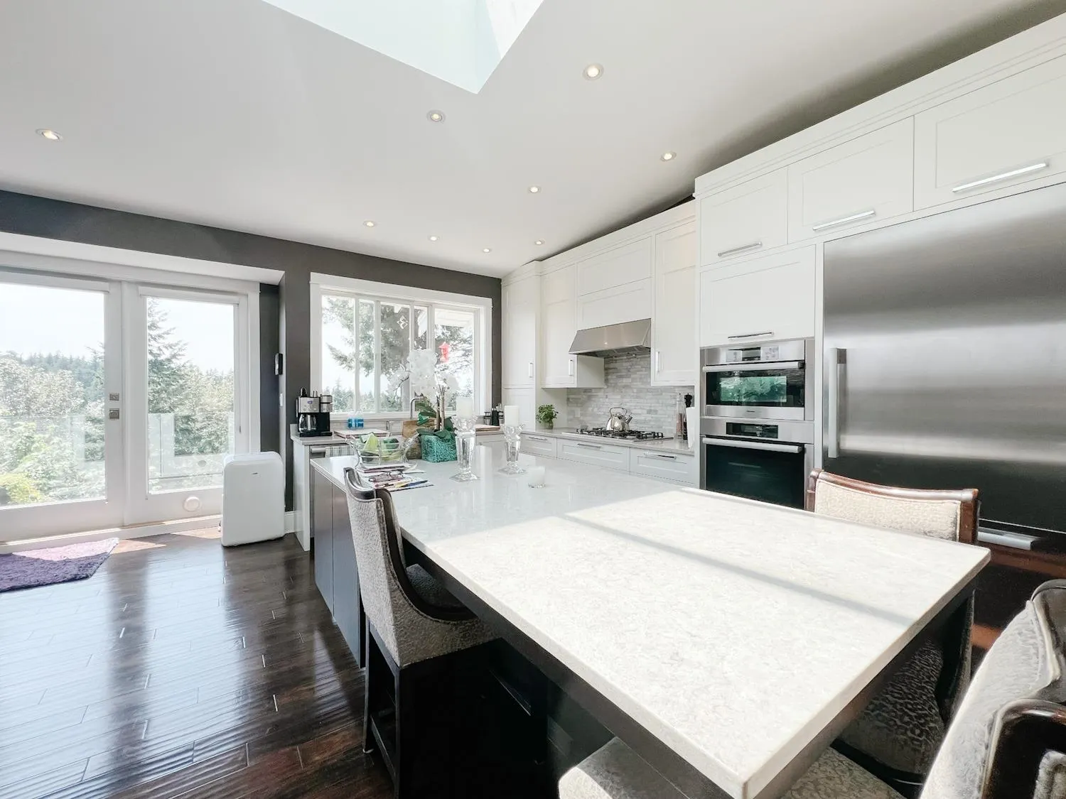 4633 Headland Drive