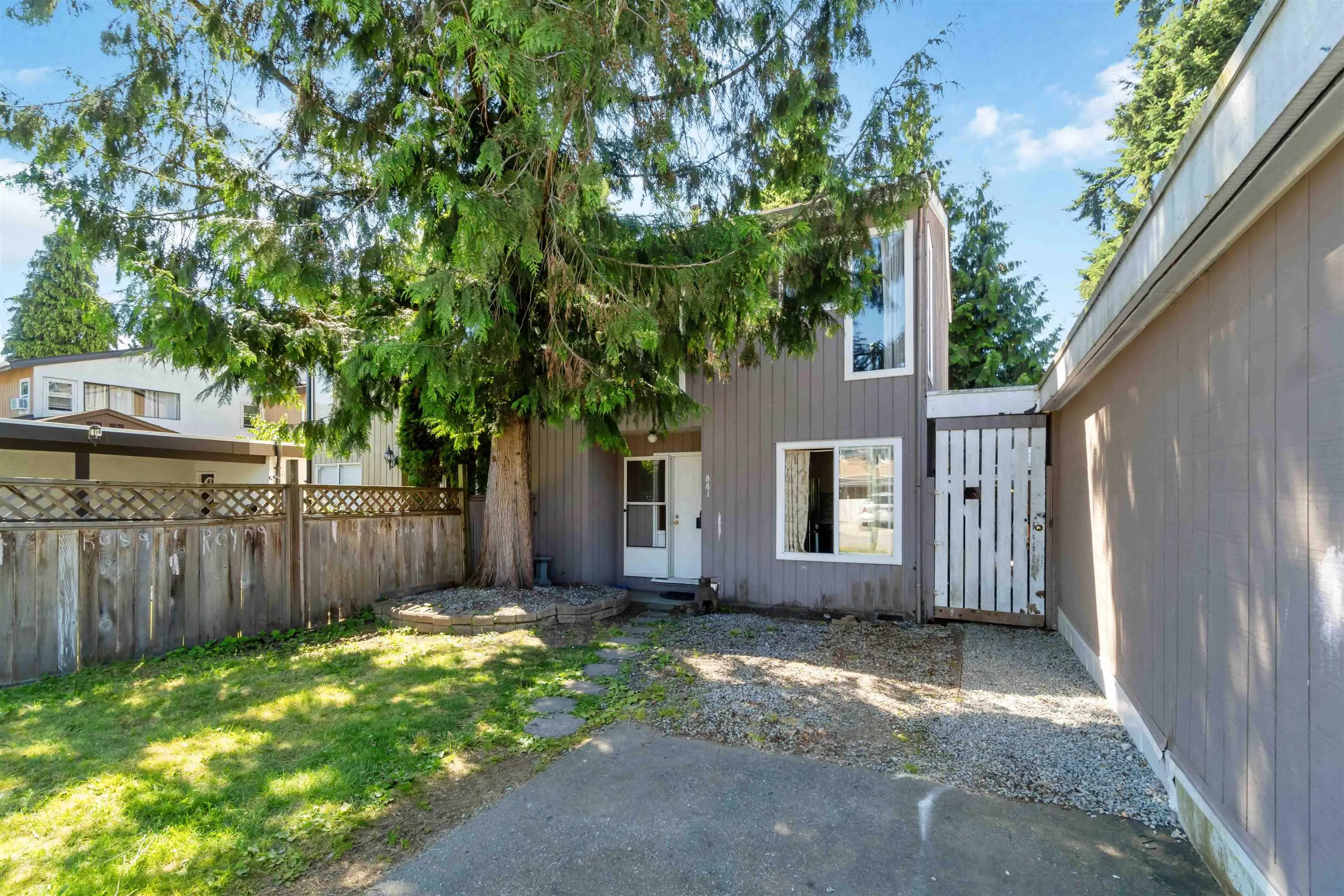 881 Pinebrook Place