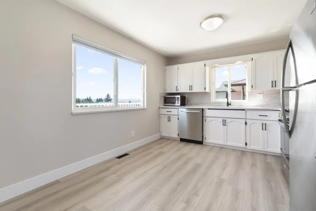 House 18379 56b Avenue