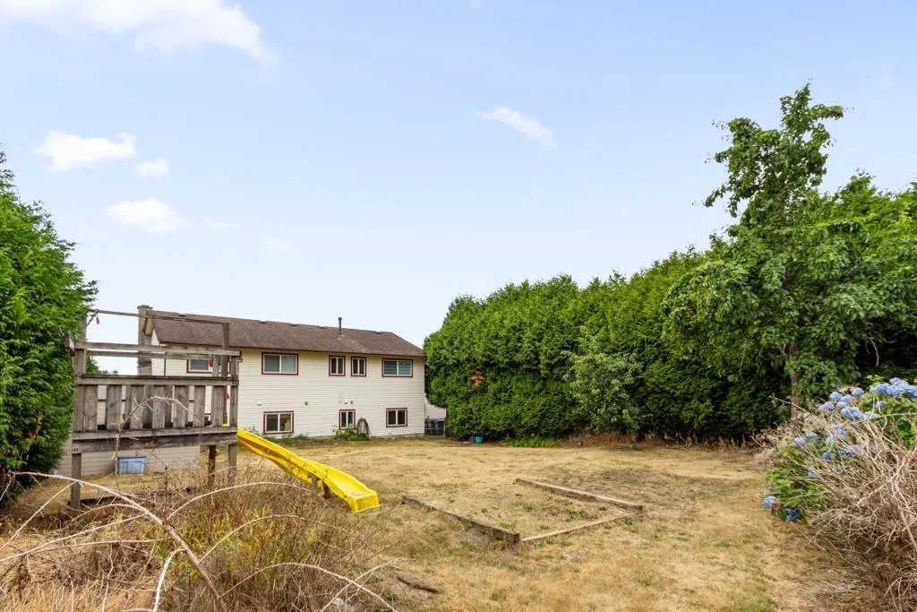 House 18379 56b Avenue