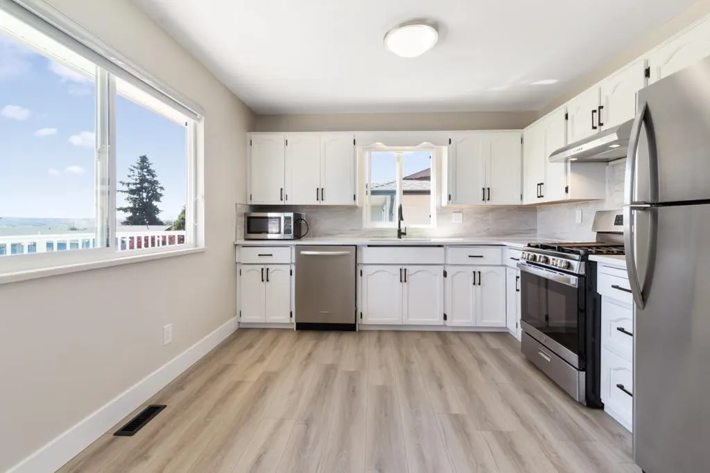 House 18379 56b Avenue