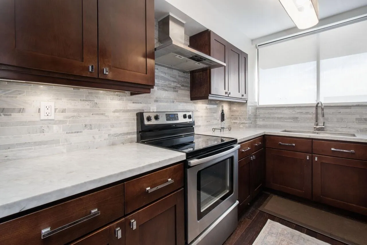 1403 140 E Keith Road