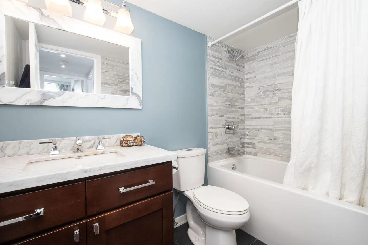 1403 140 E Keith Road