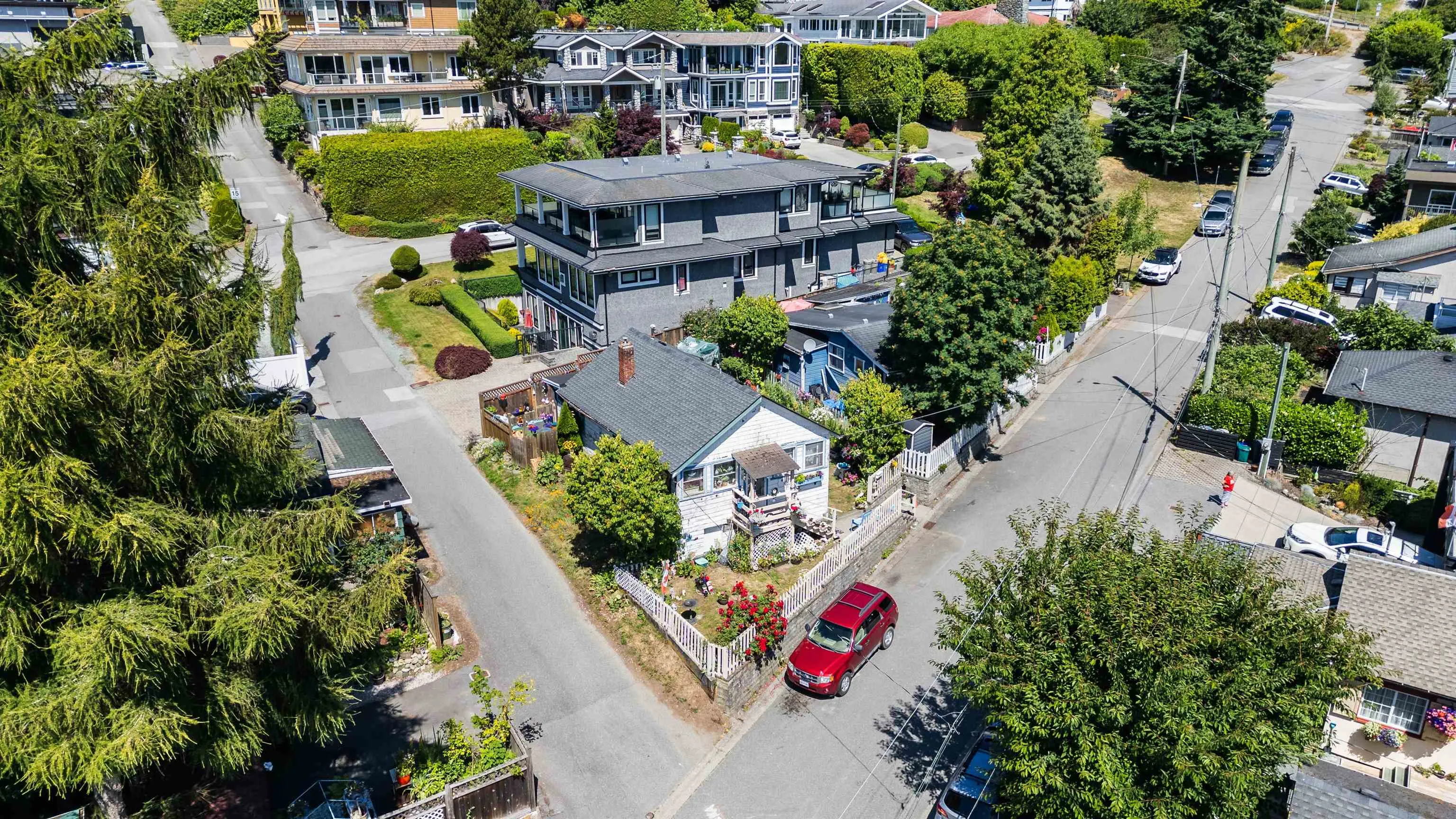 931 Finlay Street