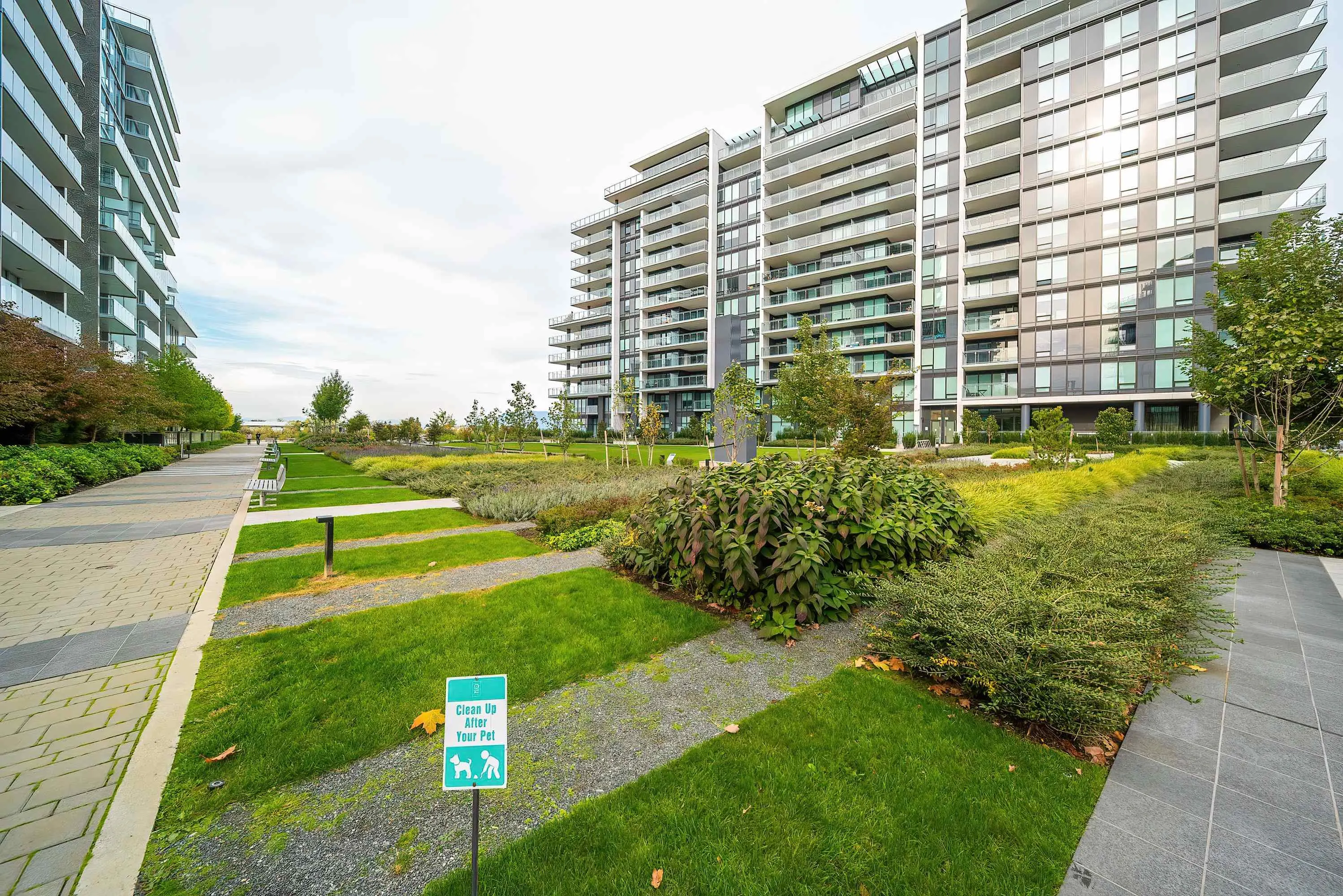 805 6855 Pearson Way