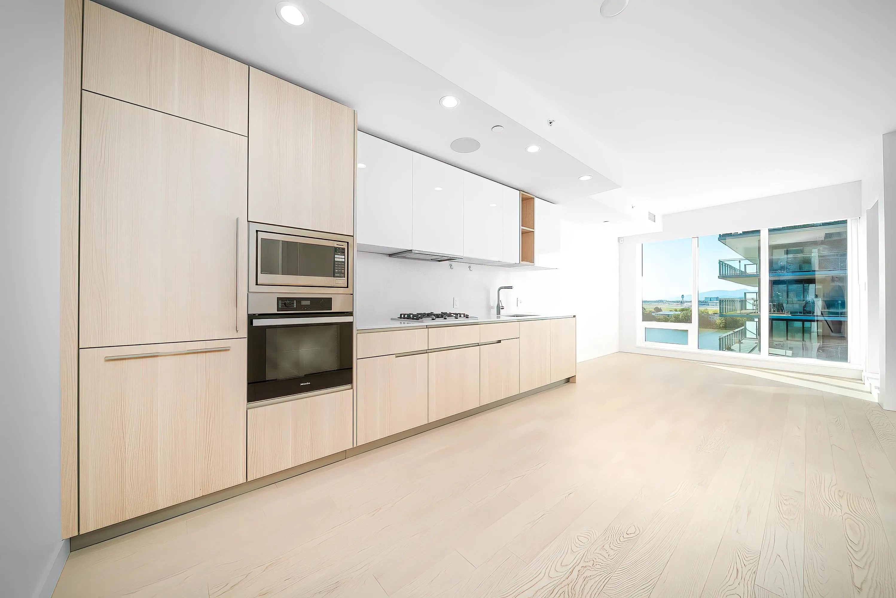 805 6855 Pearson Way