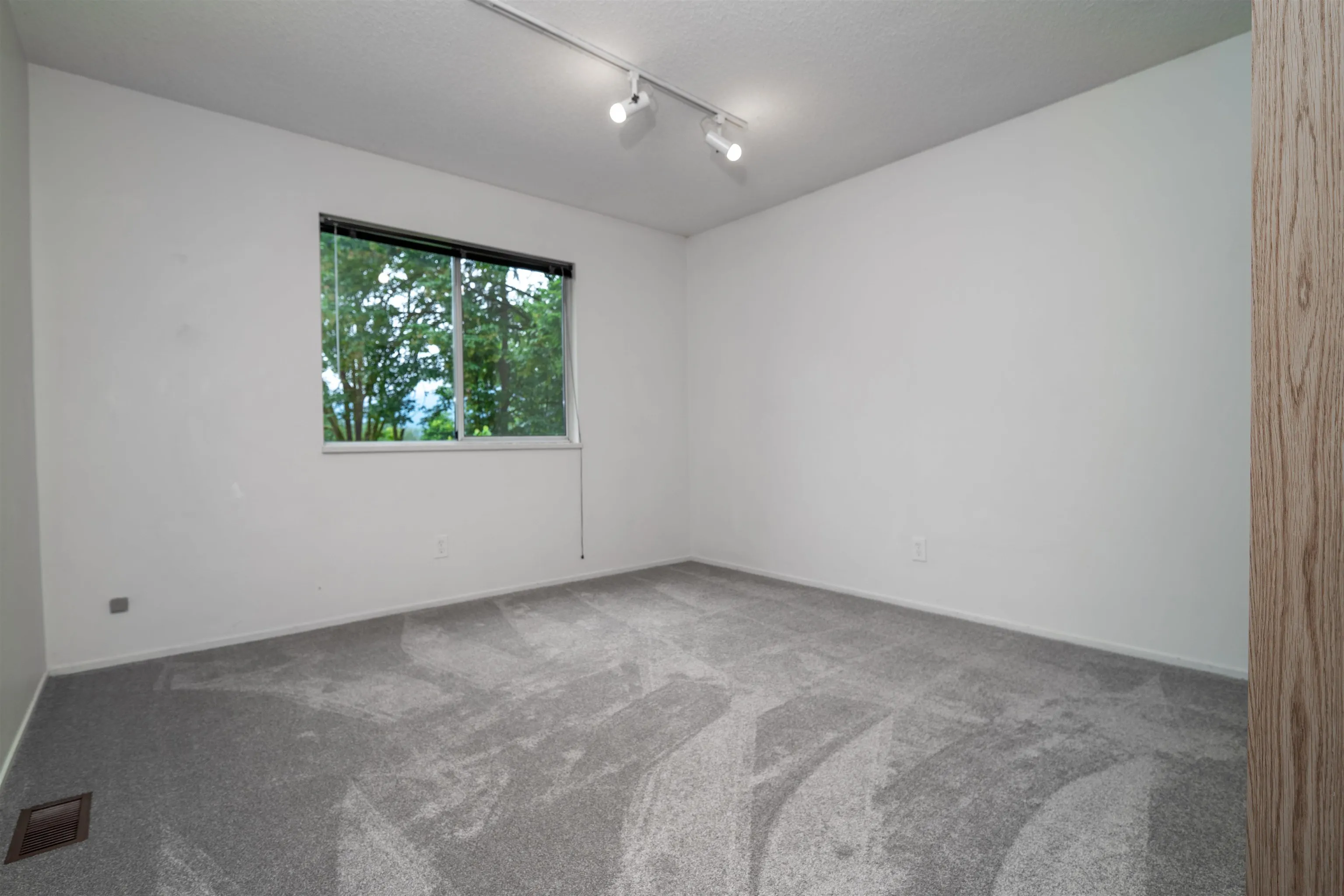 65 Seaview Drive