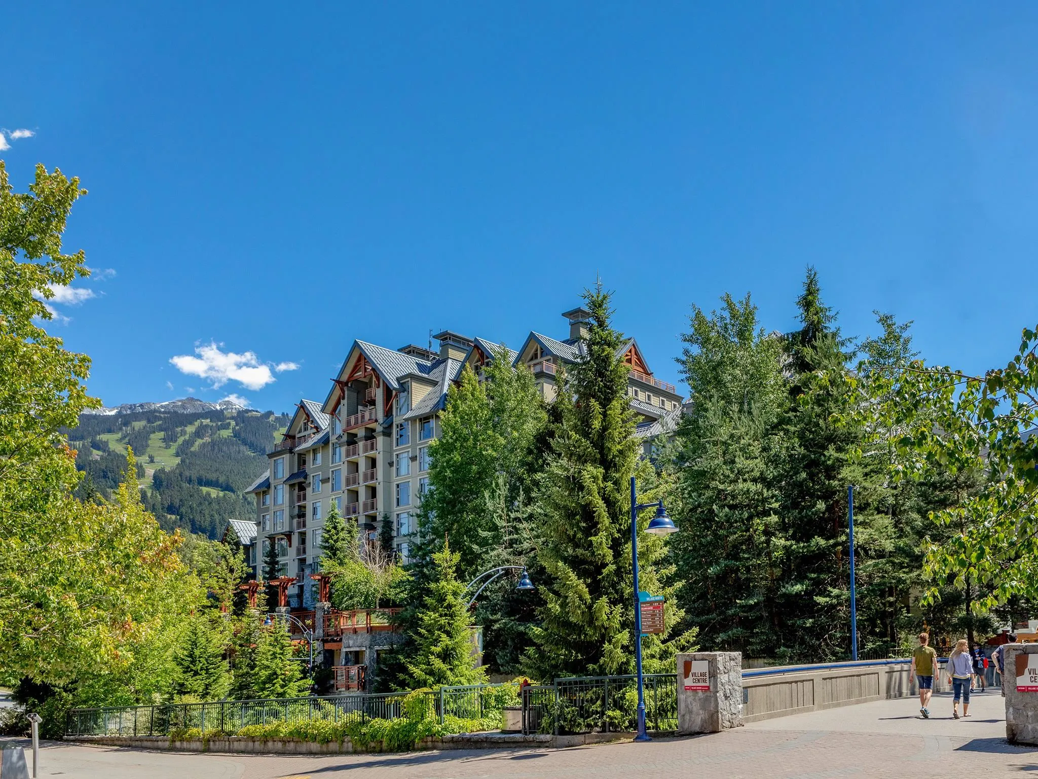6613 4299 Blackcomb Way