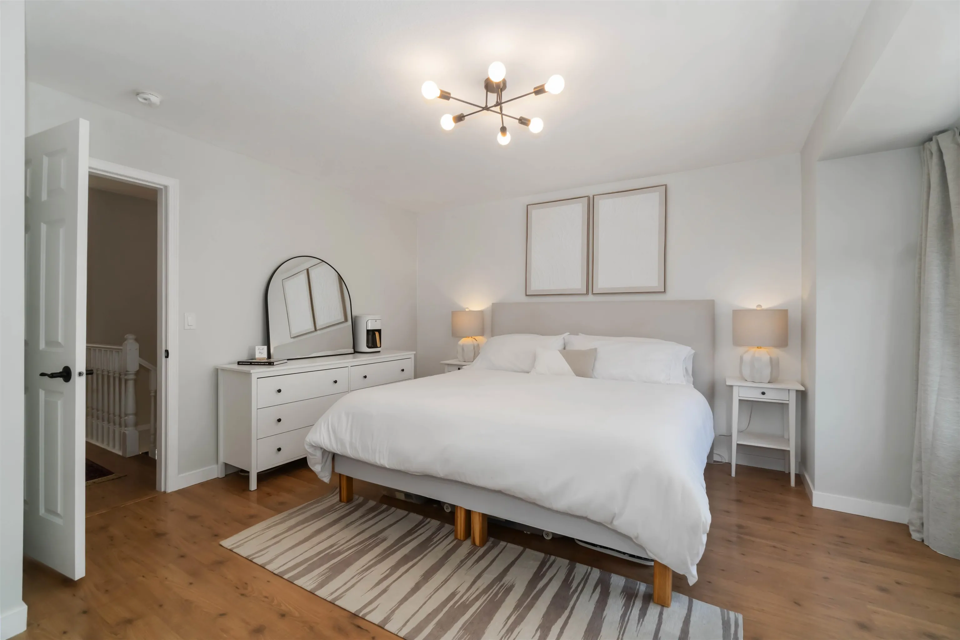 D 3374 Sefton Street