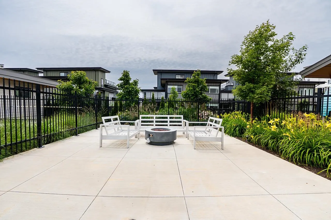 105 2431 Rabbit Drive