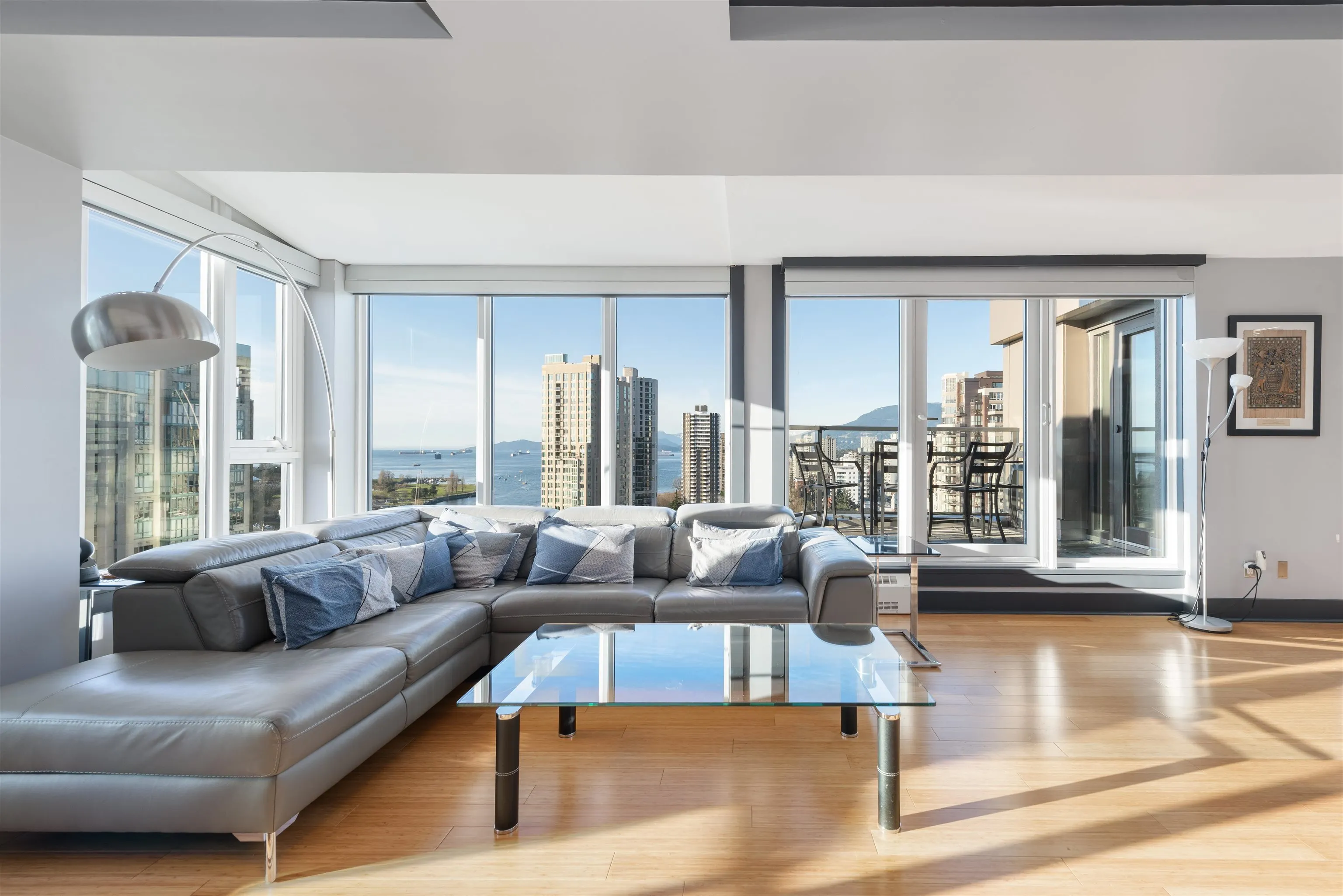 1806 888 Pacific Street