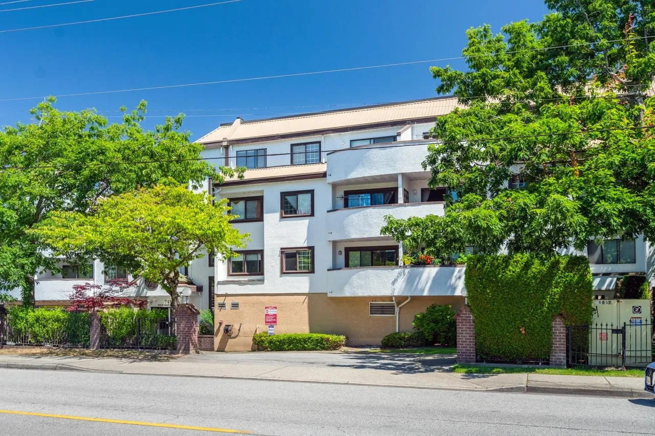 222 7480 St. Albans Road