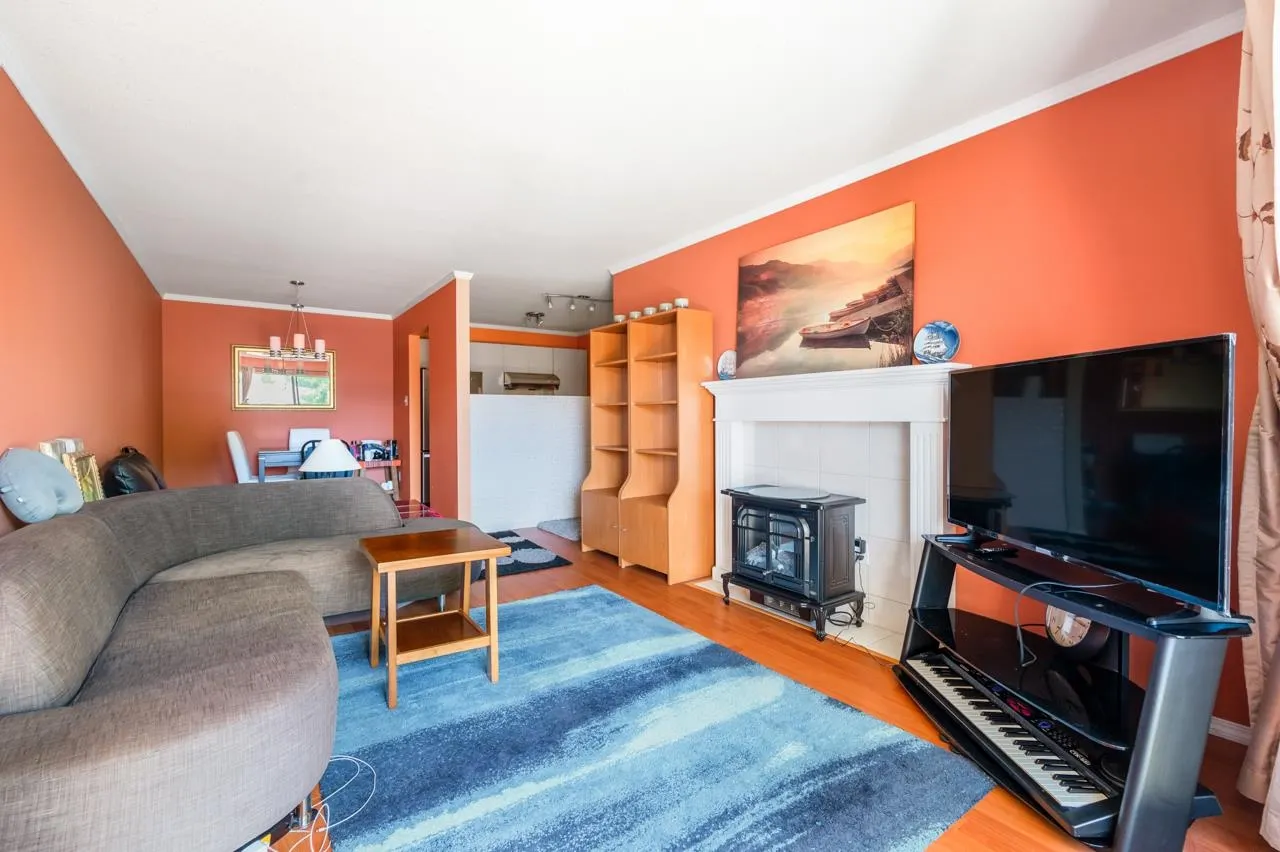 222 7480 St. Albans Road