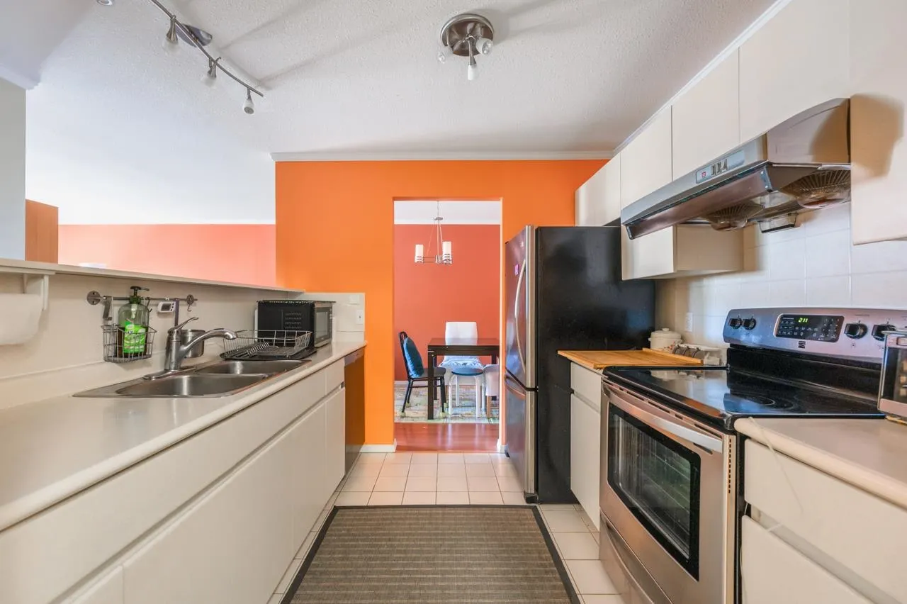 222 7480 St. Albans Road