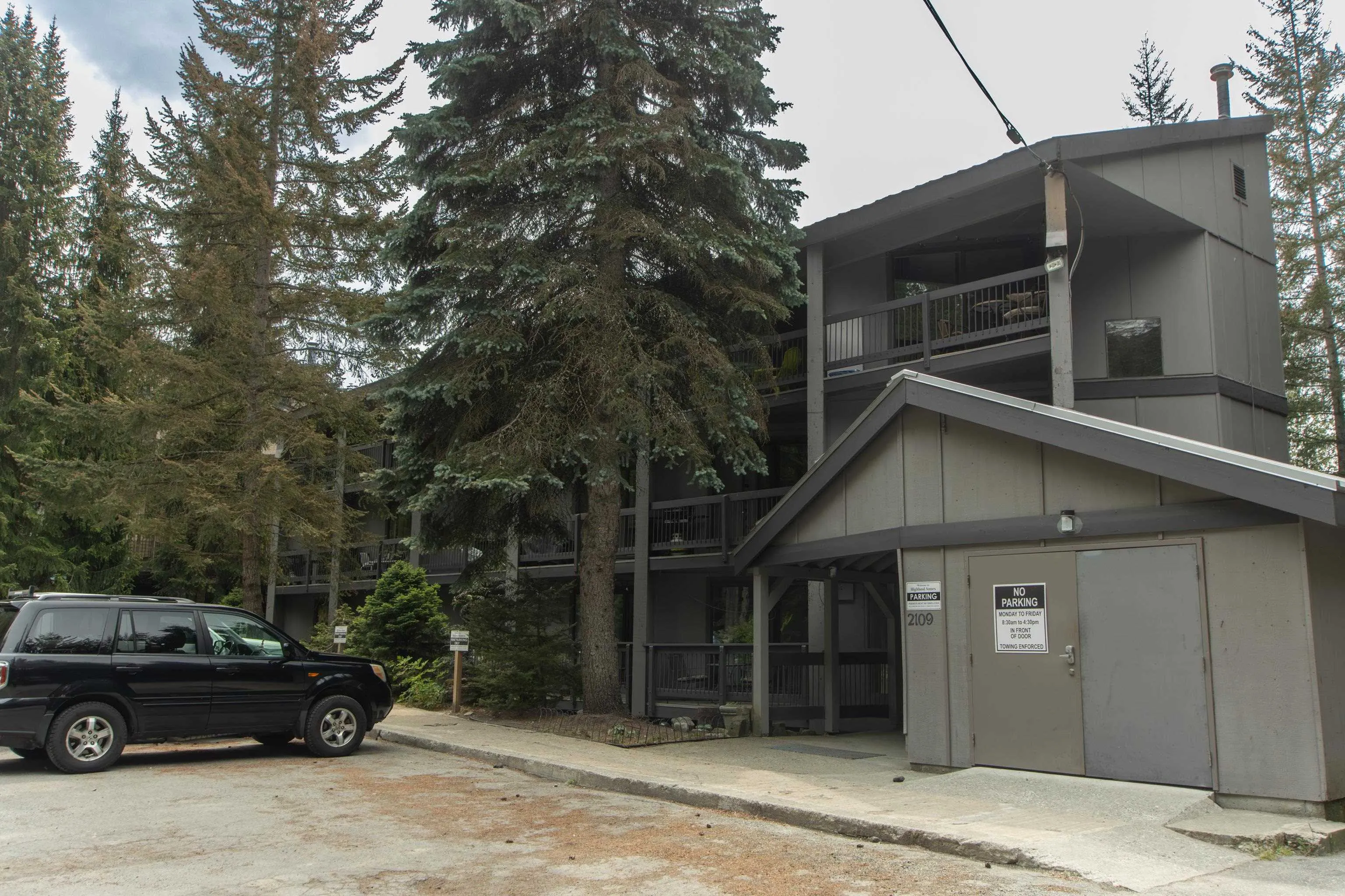 112 2109 Whistler Road