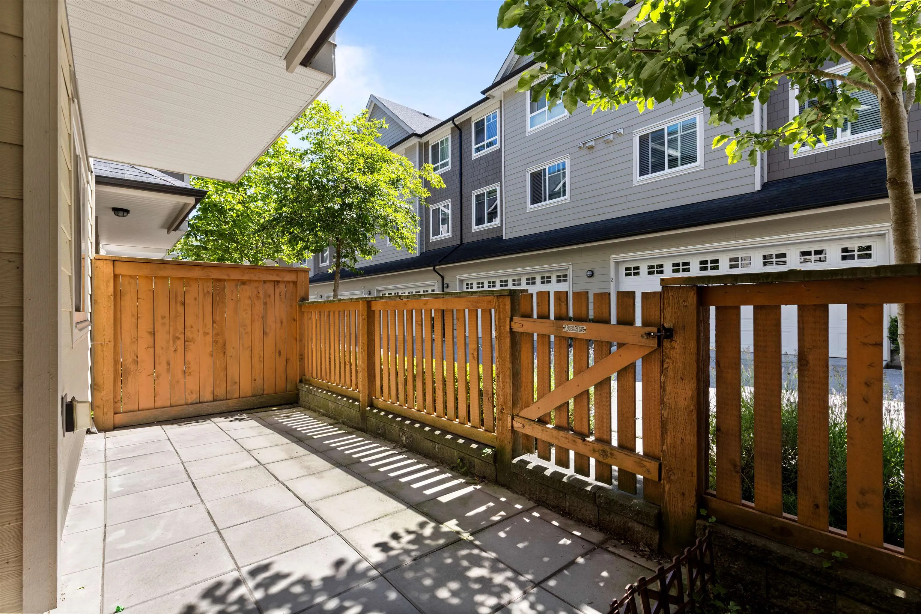 14 14285 64 Avenue