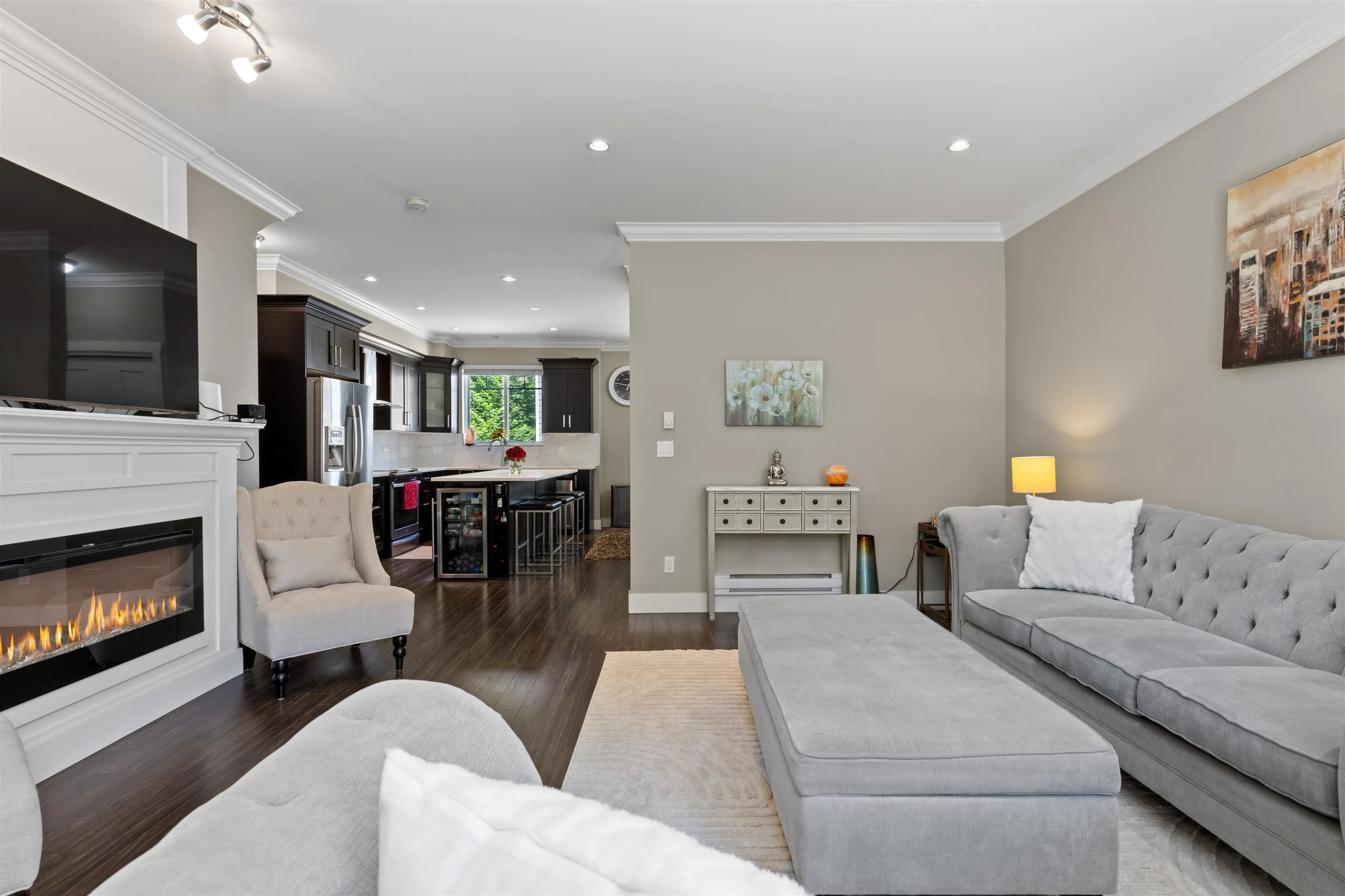14 14285 64 Avenue