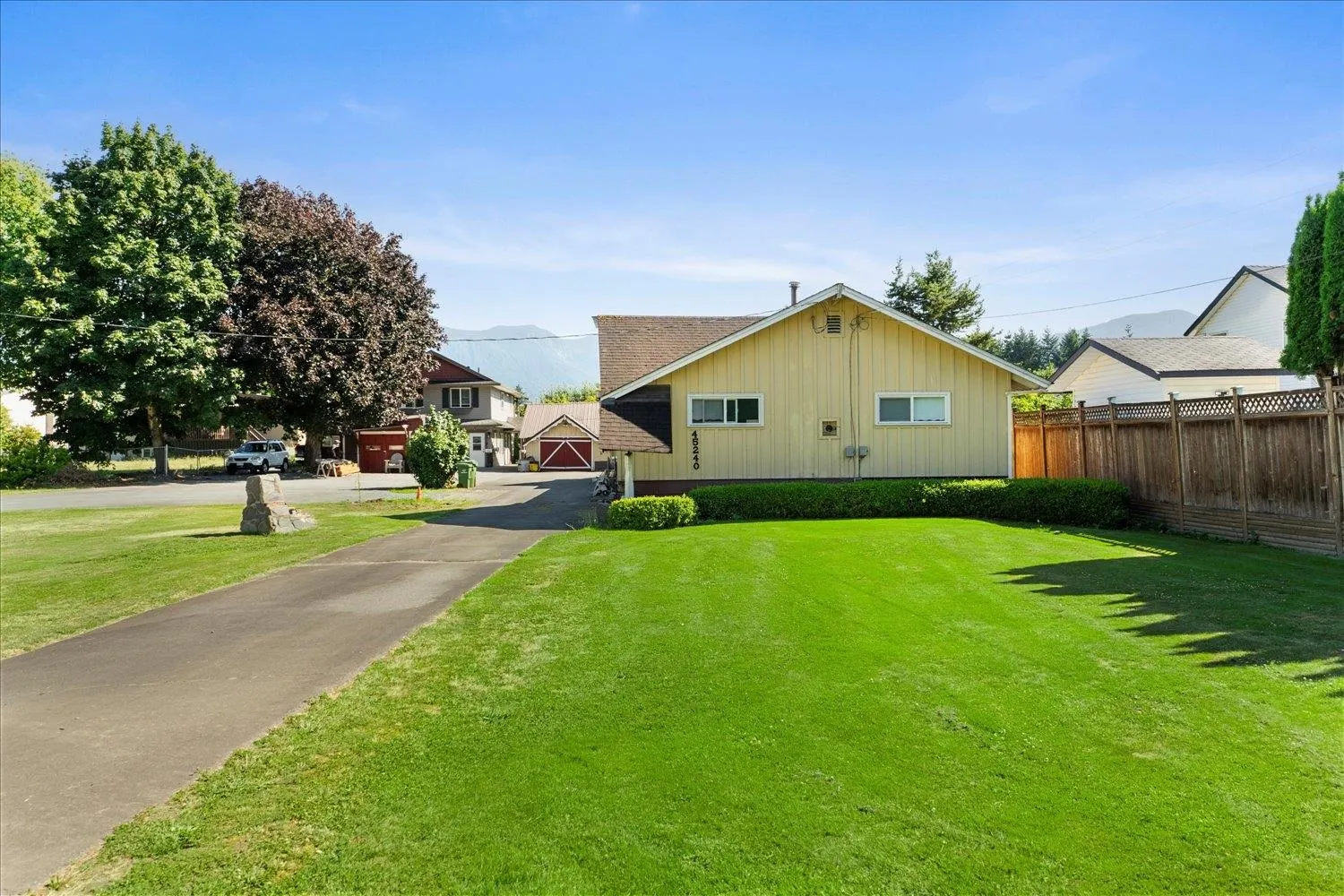 45240 South Sumas Road