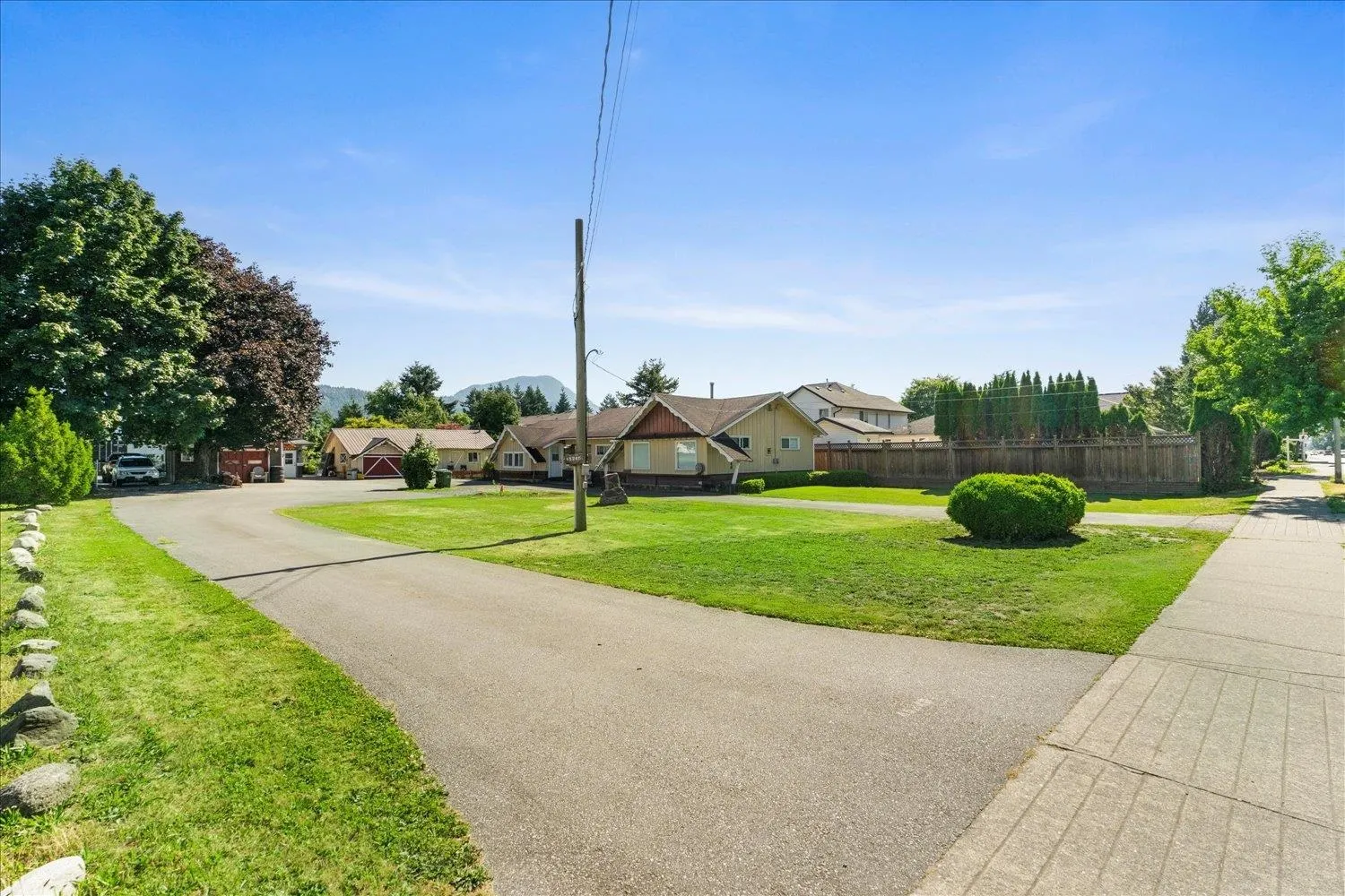 45240 South Sumas Road