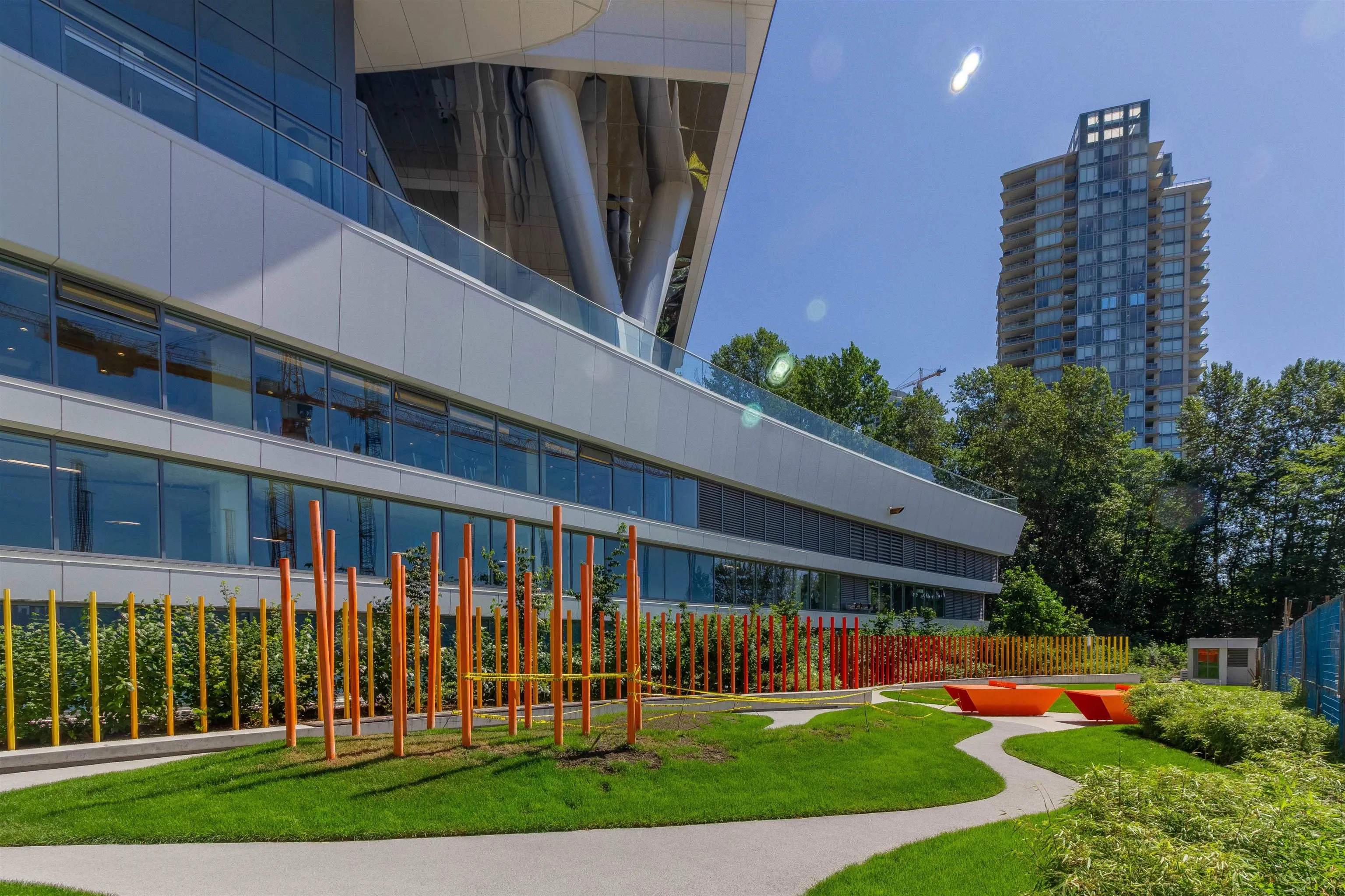 2909 4890 Lougheed Highway