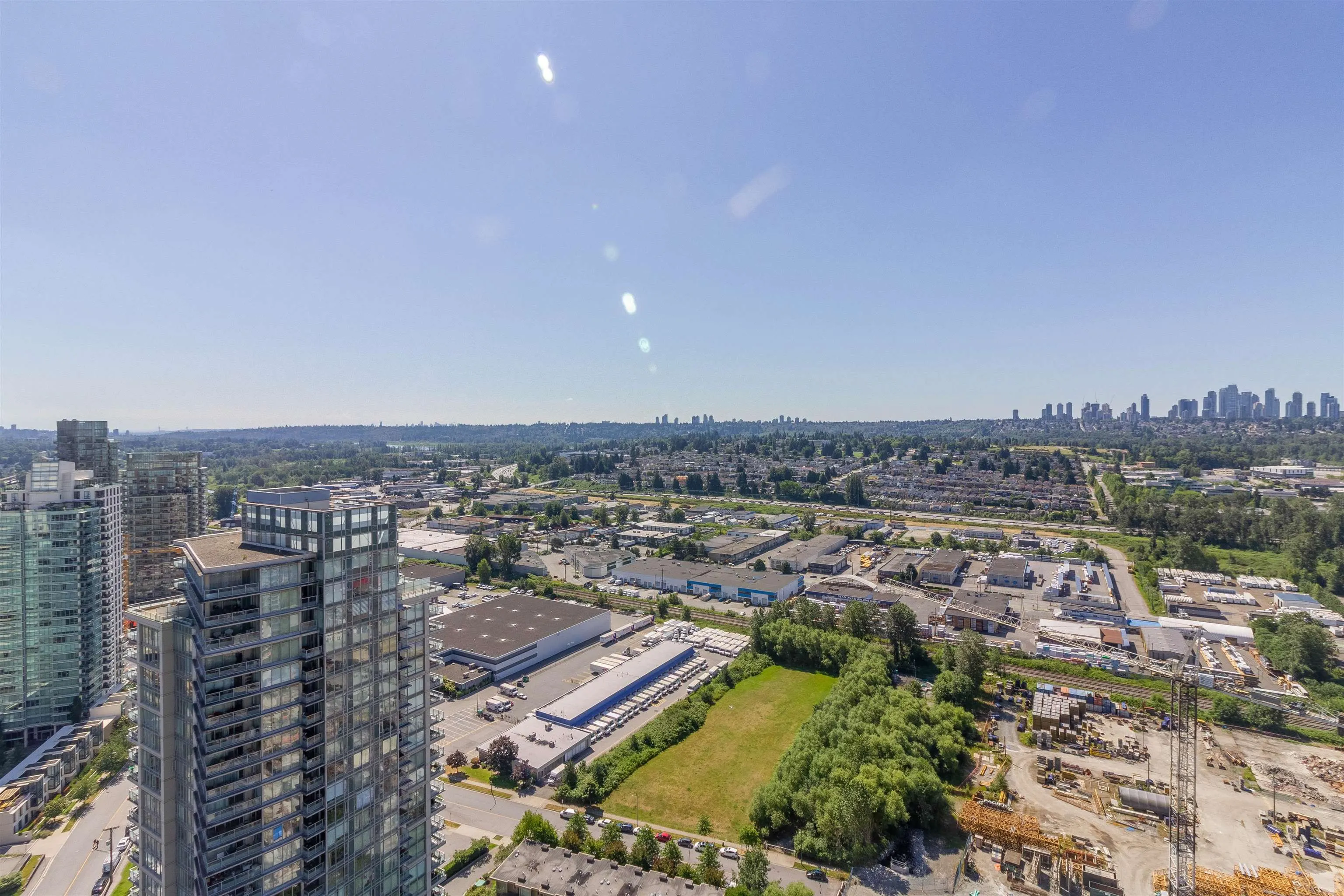 2909 4890 Lougheed Highway
